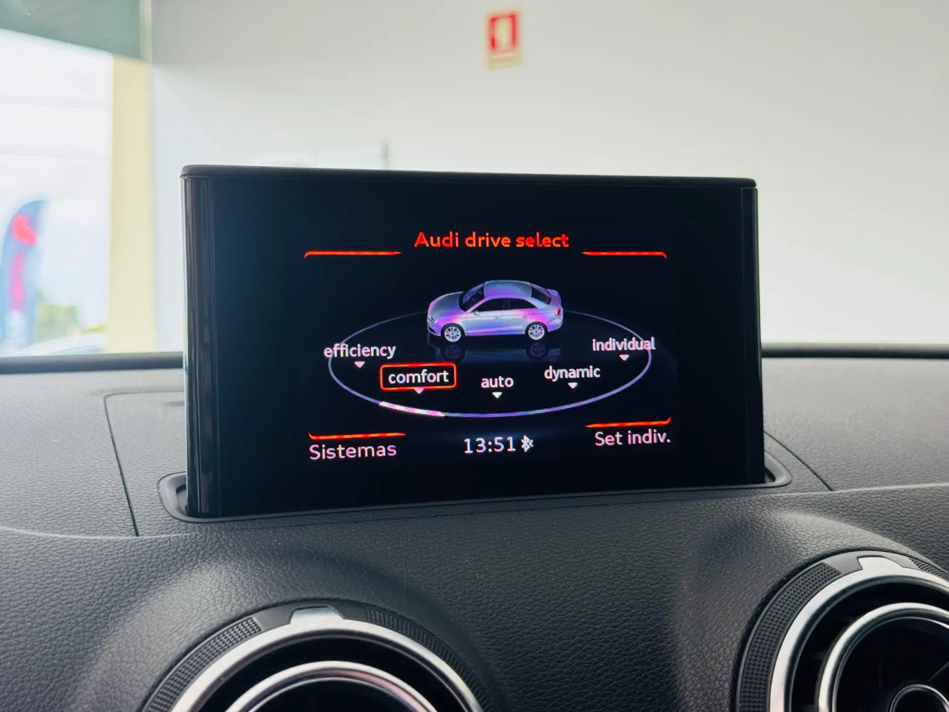 Audi A3 Limousine 2.0 TDI S-line 30