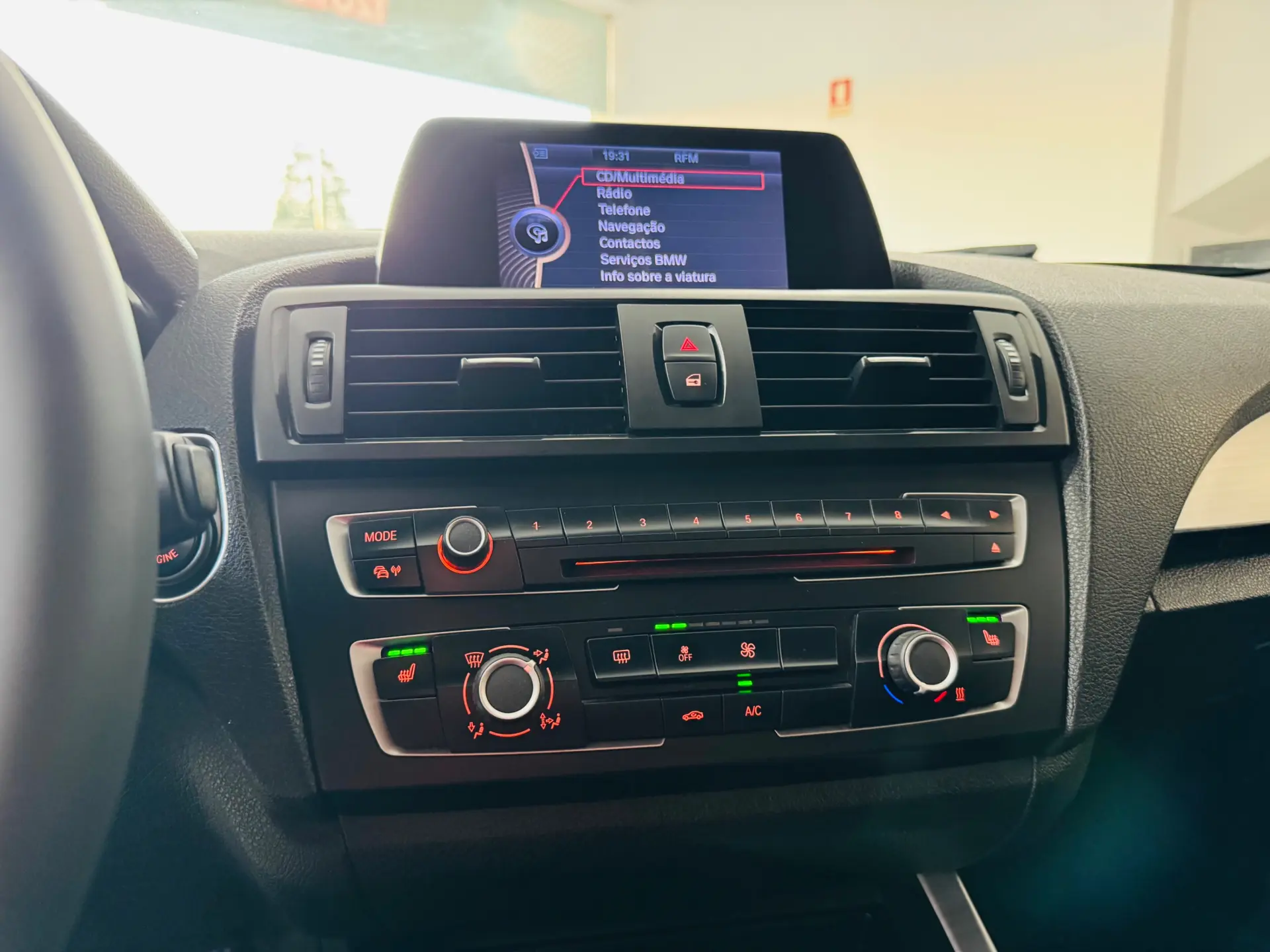 BMW 118 d Pack M 26