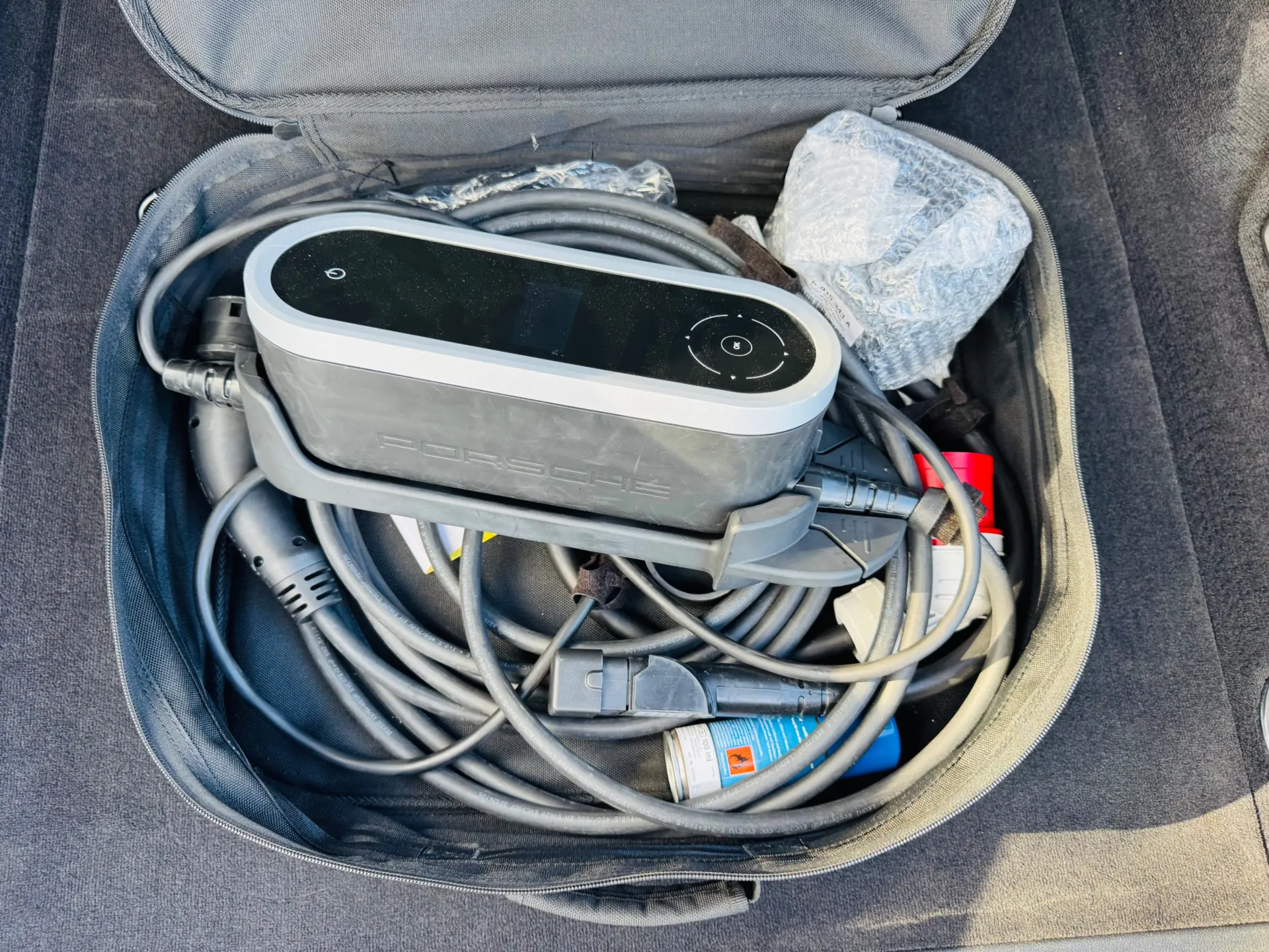 Porsche Panamera Sport Turismo 4 E-Hybrid 73