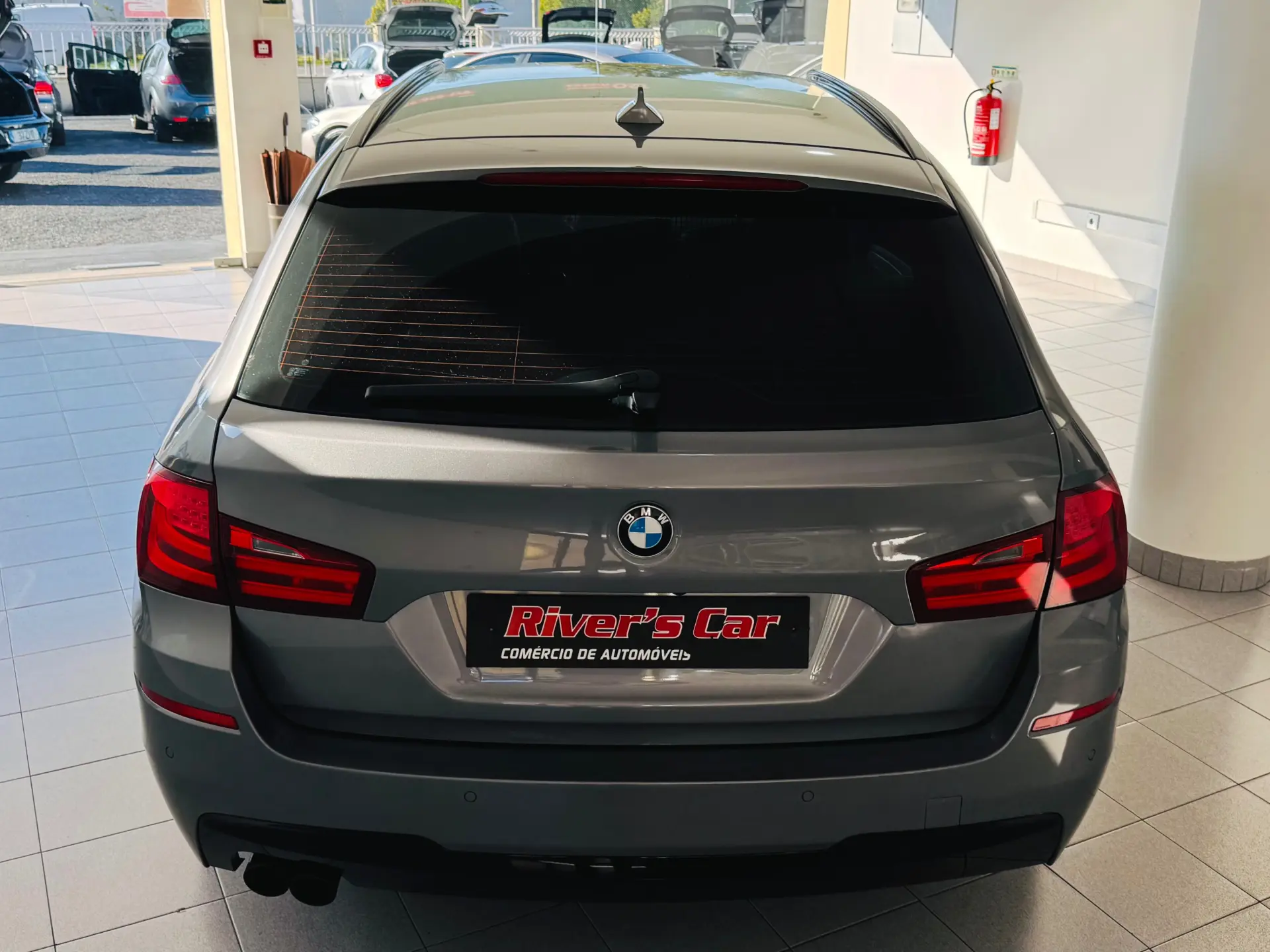 BMW 520 d Pack M Auto 12