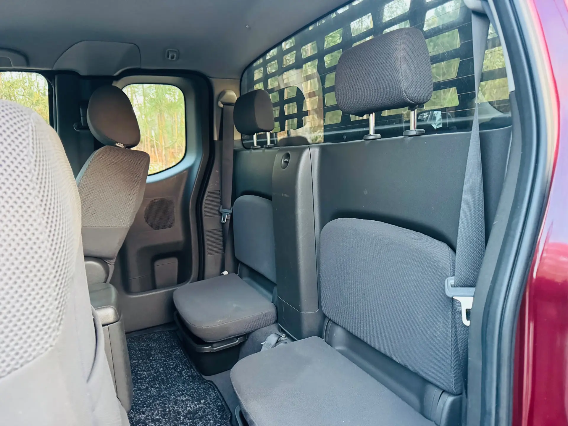 Nissan Navara 2.5 dCi CD SE Eastpak 27