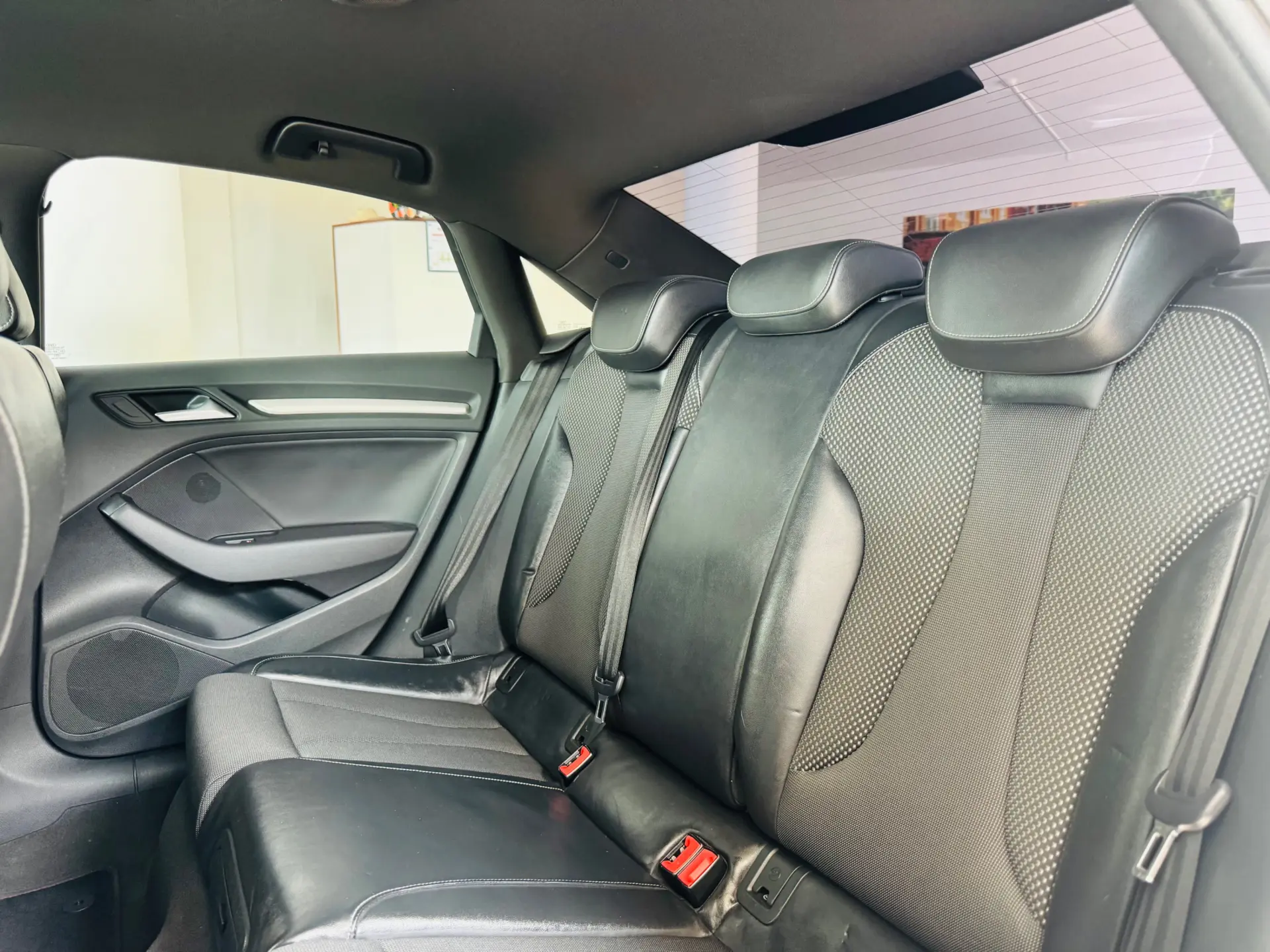 Audi A3 Limousine 2.0 TDI S-line 45