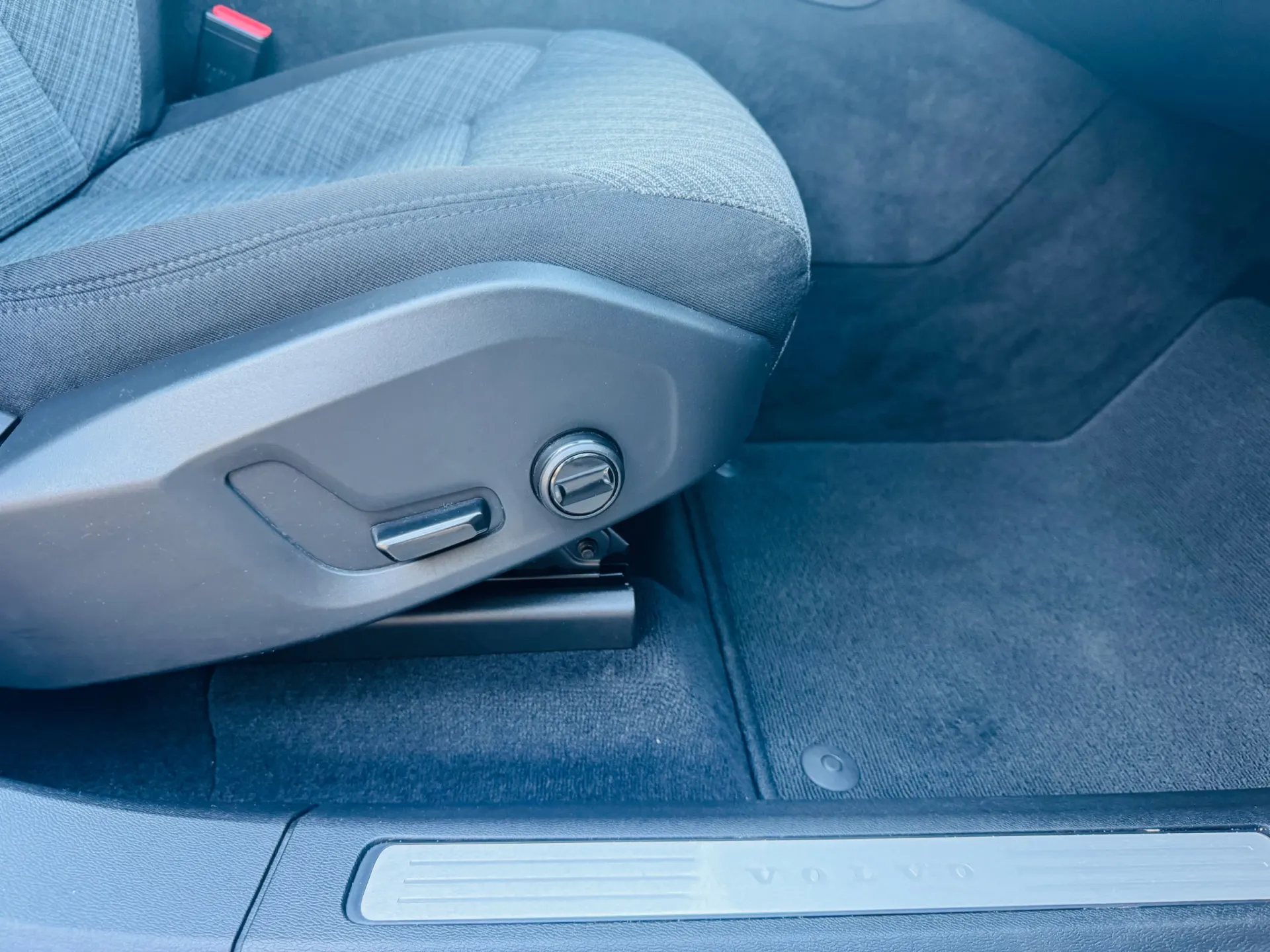 Volvo XC 60 2.0 B4 Inscription Geartronic 45