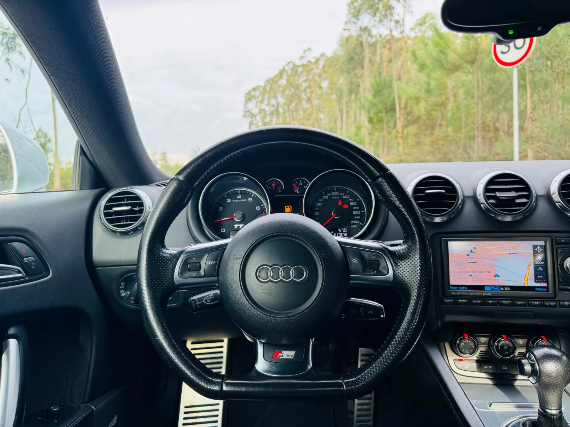 Audi TT Coupé 2.0 TFSI S-line S tronic 32