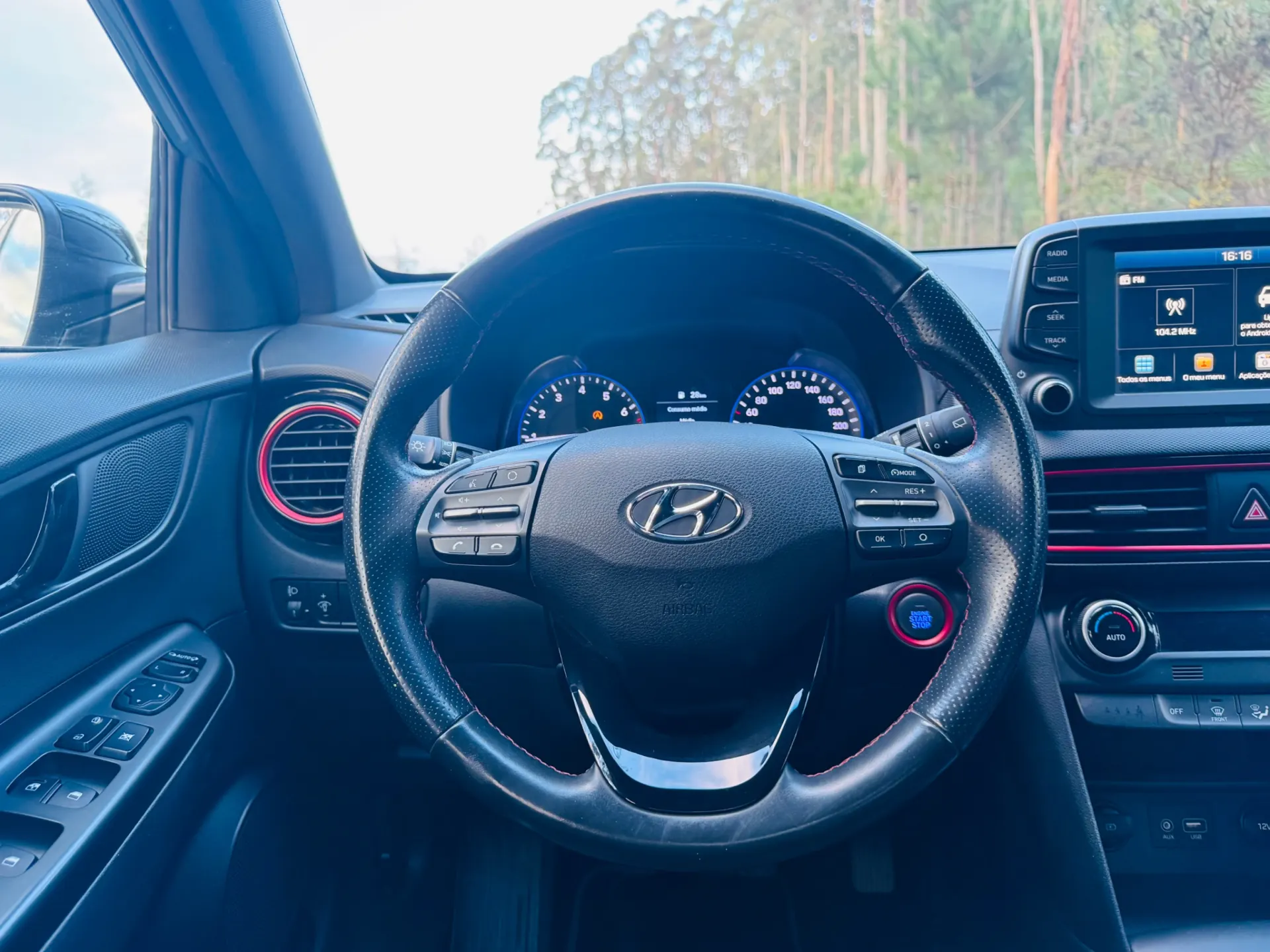 Hyundai Kauai 1.0 T-GDi Premium Pele/Tec.Vermelho 30