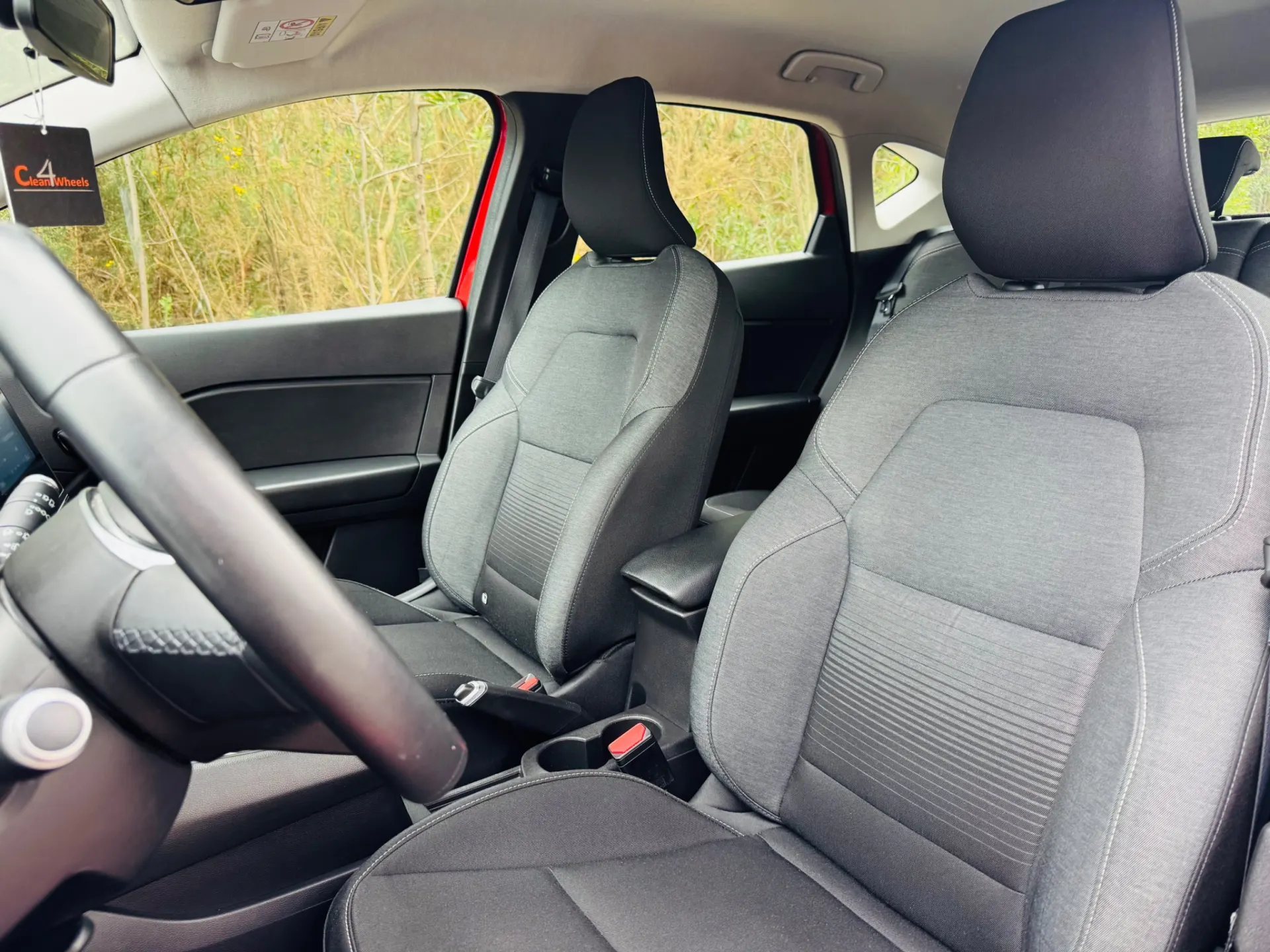 Renault Captur 1.0 TCe Intens Bi-Fuel 22