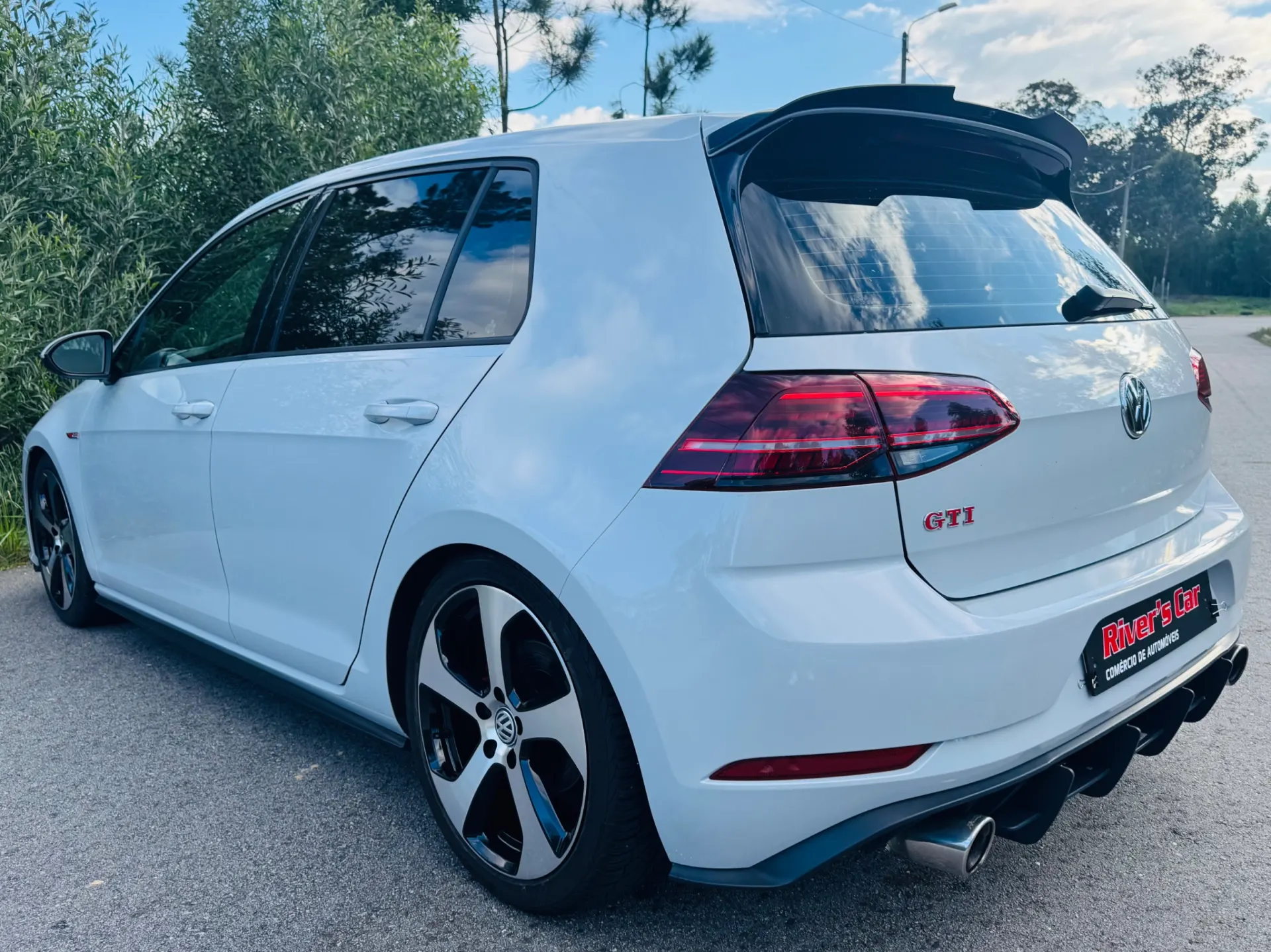 Volkswagen Golf 2.0 TSi GTi DSG Performance 15