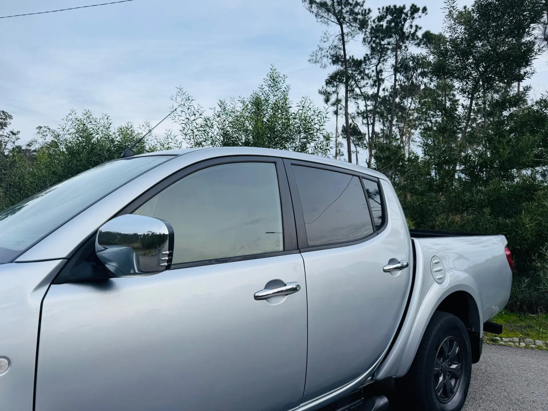 Mitsubishi L200 2.5 DI-D CD Invite AC CC 4WD 5