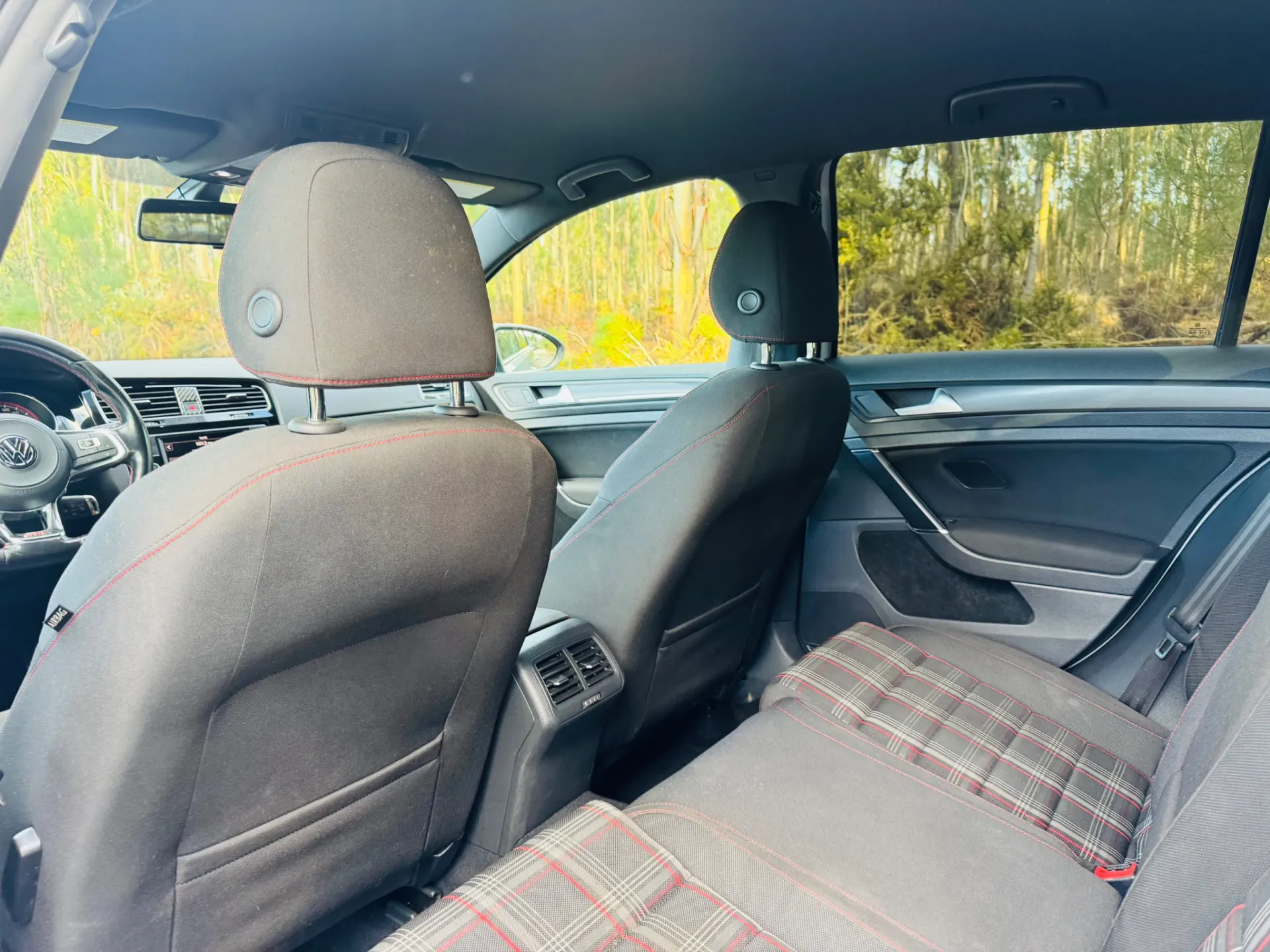 Volkswagen Golf 2.0 TSi GTi DSG Performance 41