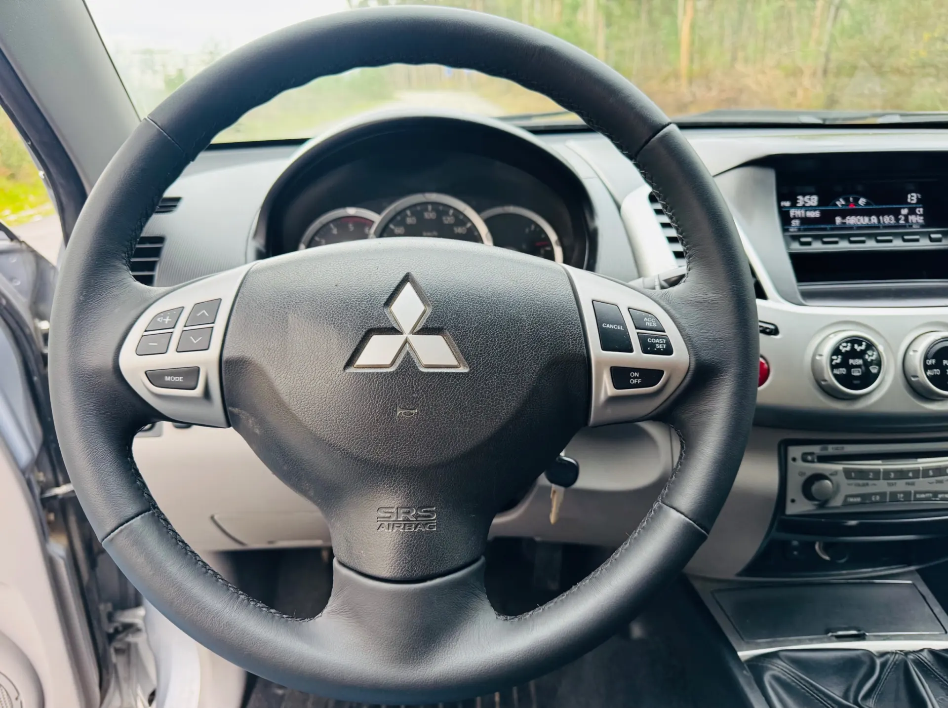 Mitsubishi L200 2.5 DI-D CD Invite AC CC 4WD 23