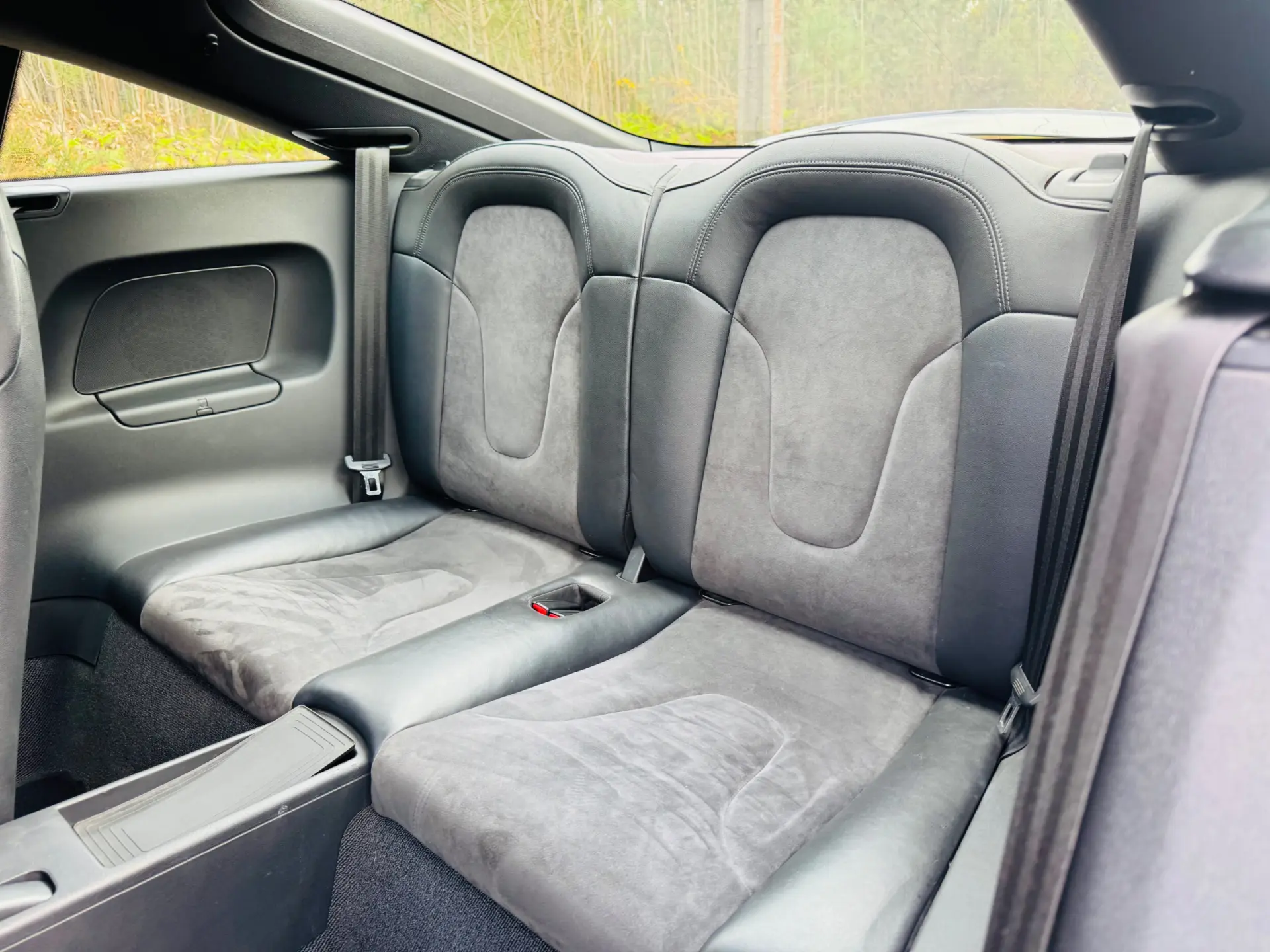 Audi TT Coupé 2.0 TDI quattro S-line 32