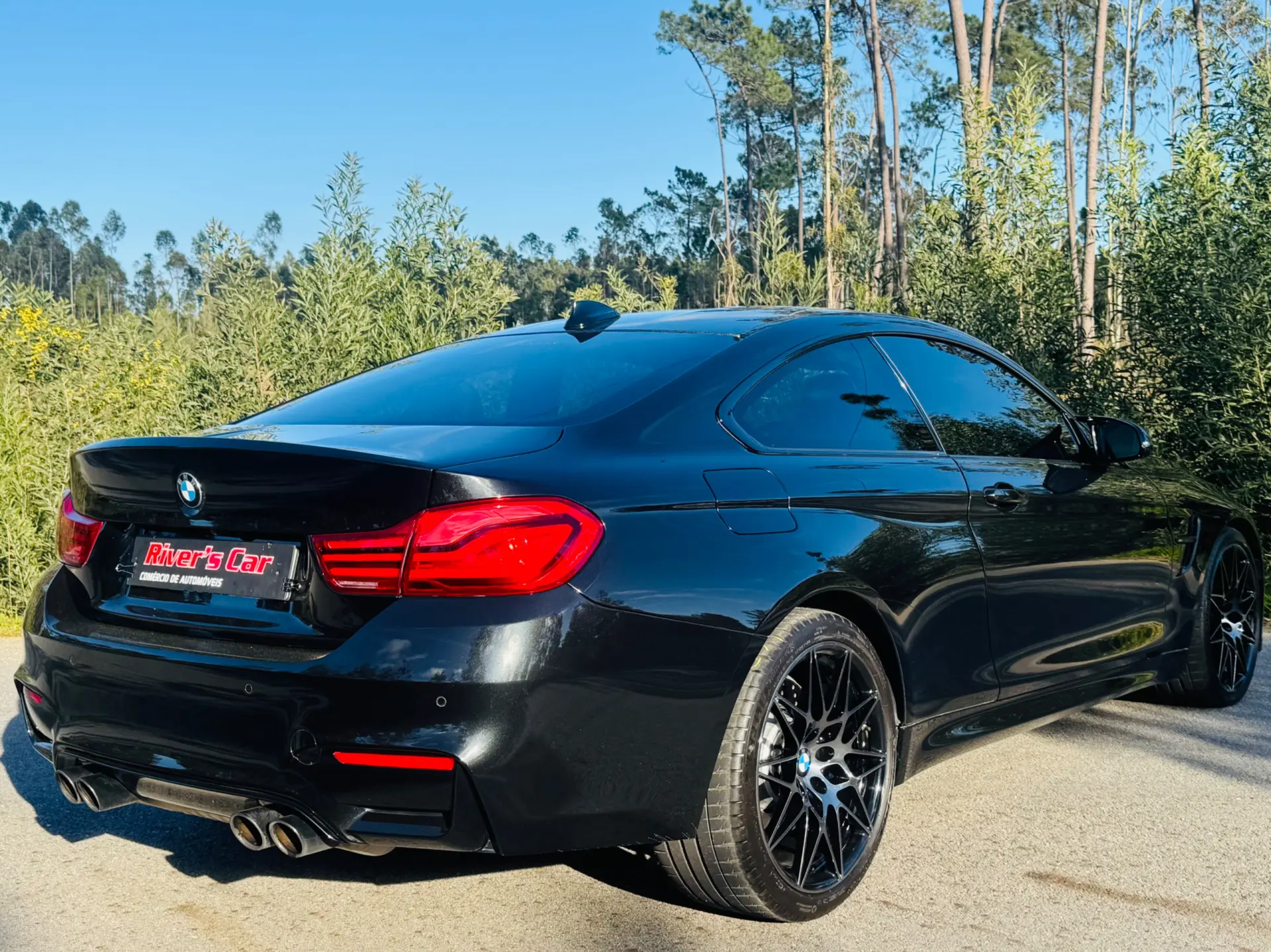 BMW M4 DKG Competition 10