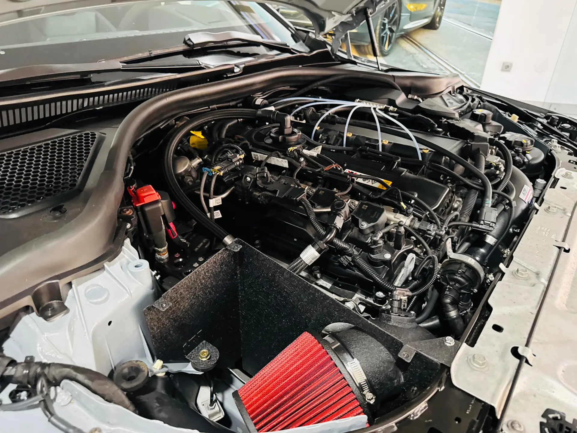 BMW M240i xDrive Auto 44