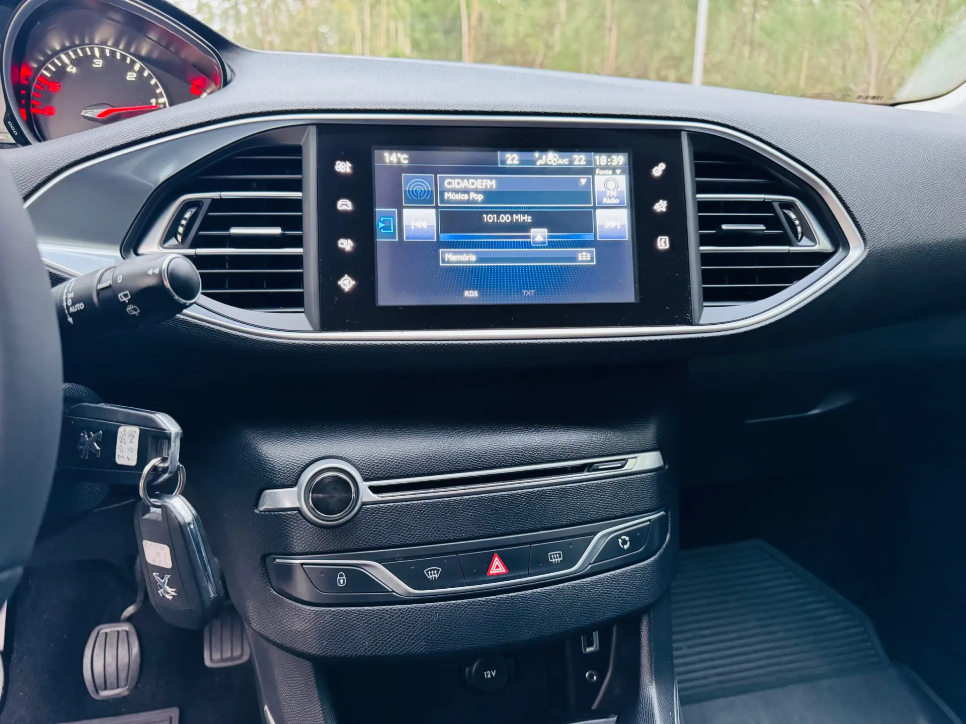 Peugeot 308 SW 1.6 BlueHDi Allure J17 24