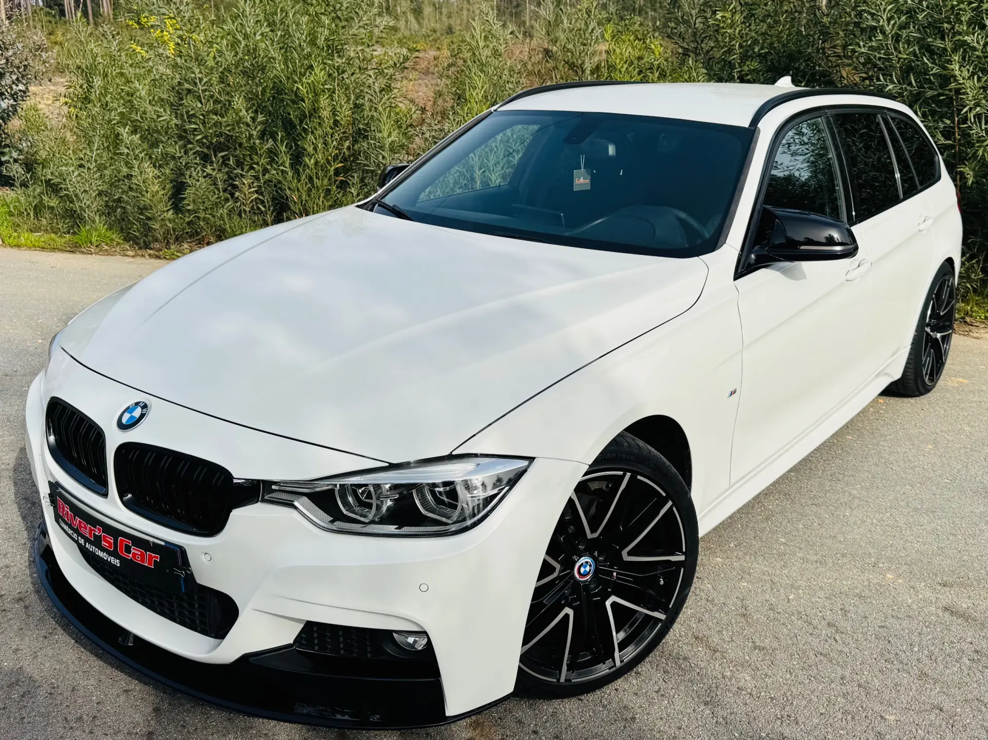 BMW 320 d Pack M Auto 2