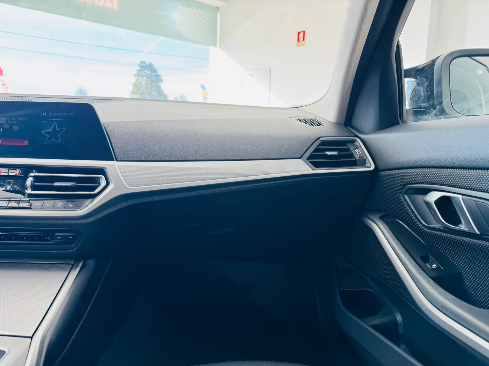 BMW 320 d Aut. Advantage 36