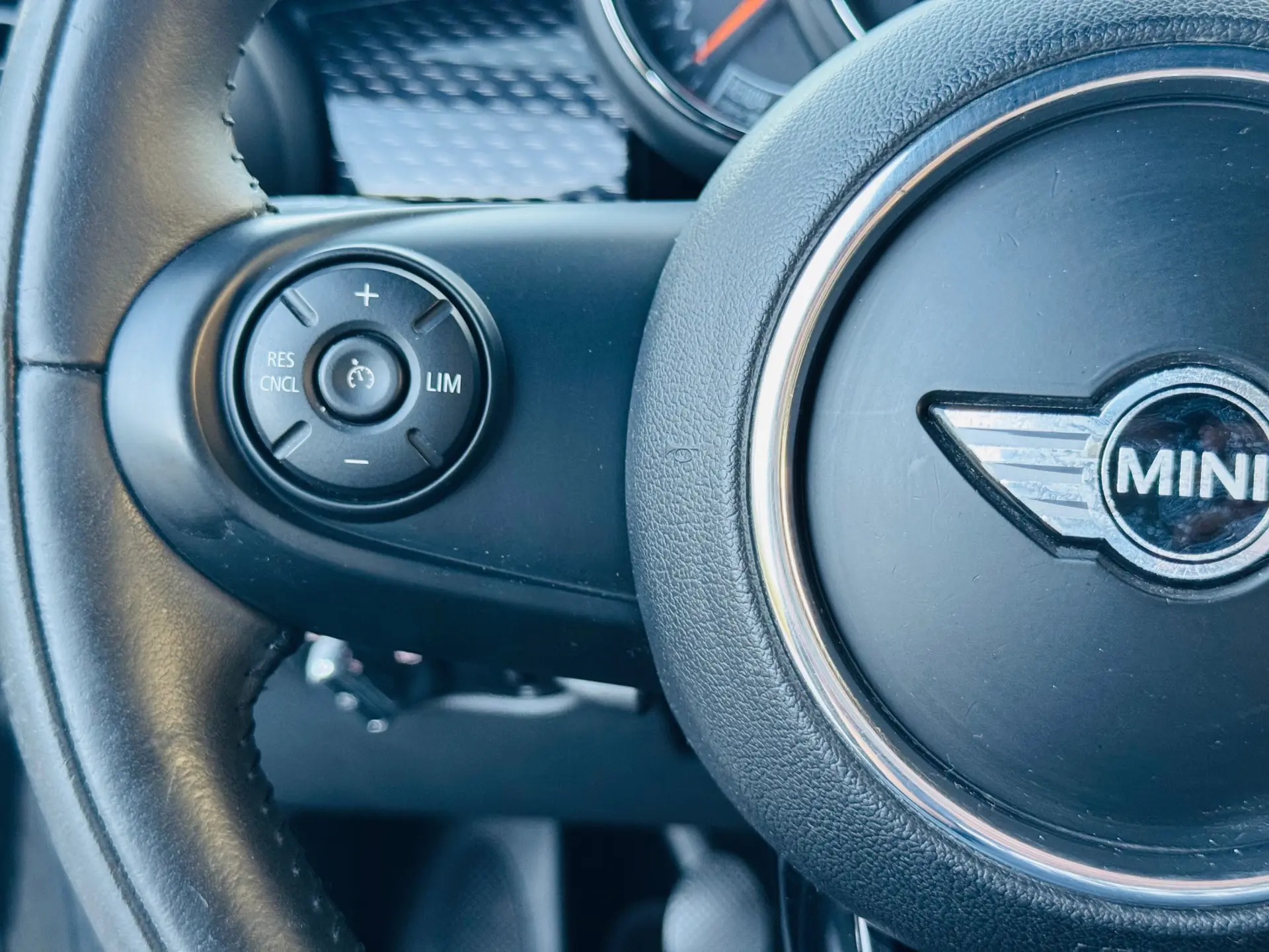 MINI 5 Portas Cooper S 25