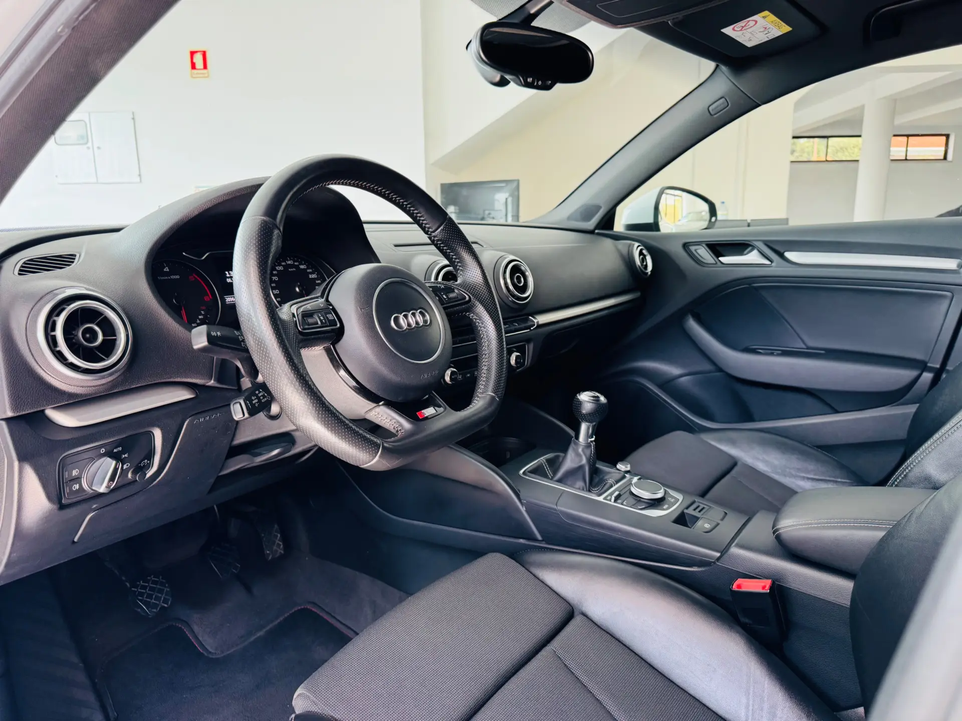 Audi A3 Limousine 2.0 TDI S-line 21