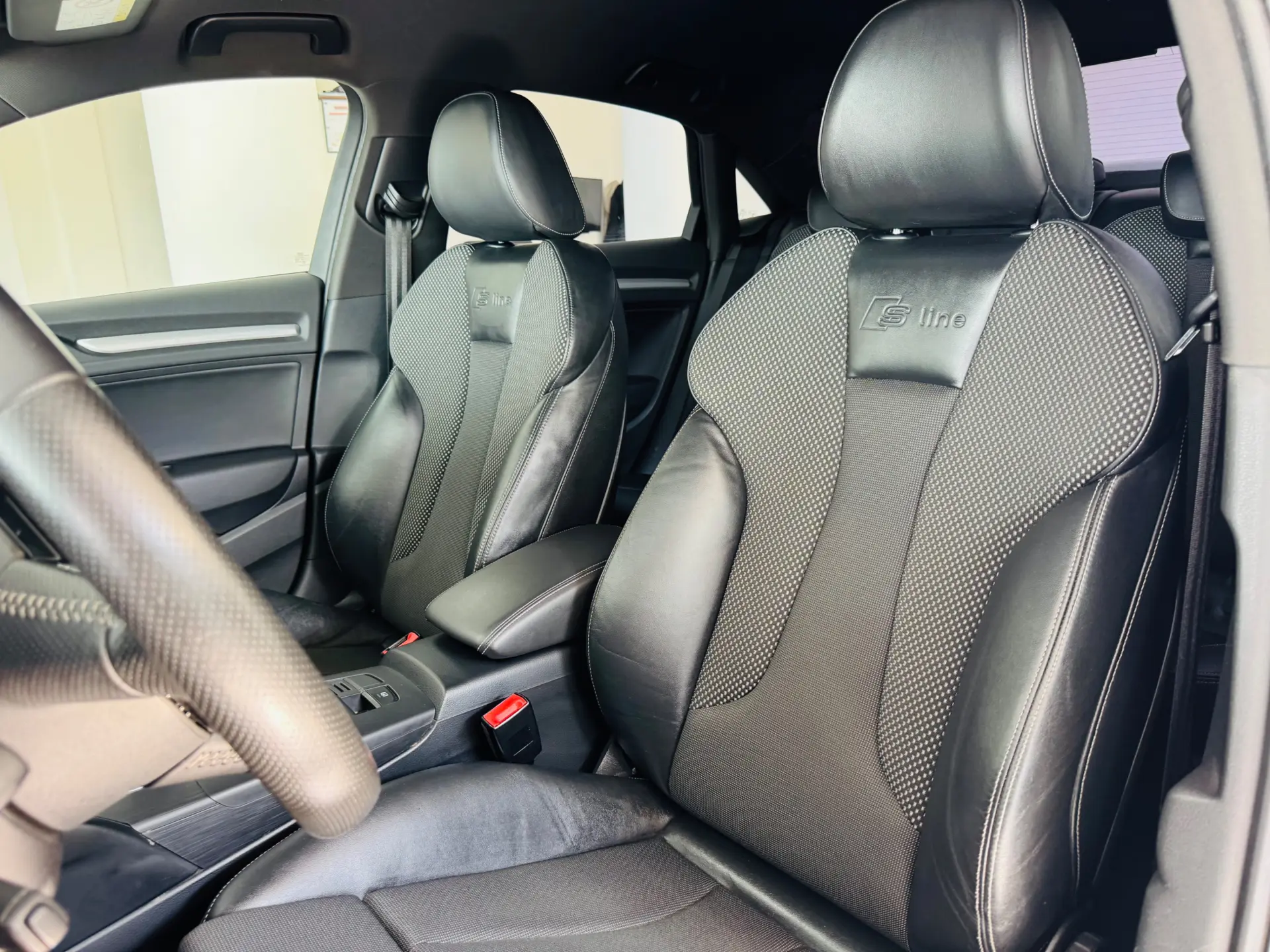 Audi A3 Limousine 2.0 TDI S-line 18