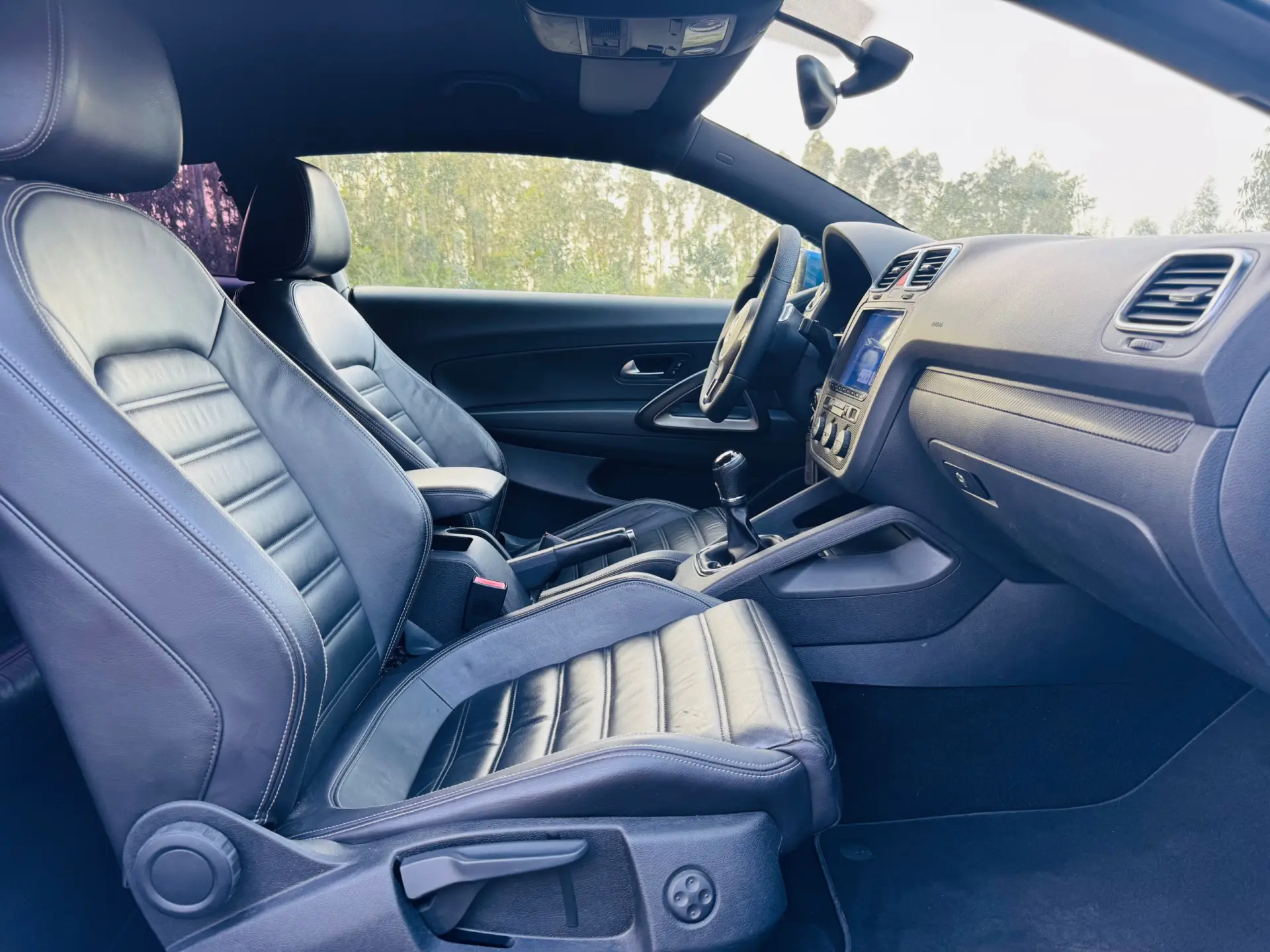 Volkswagen Scirocco 2.0 TDI Sport 29