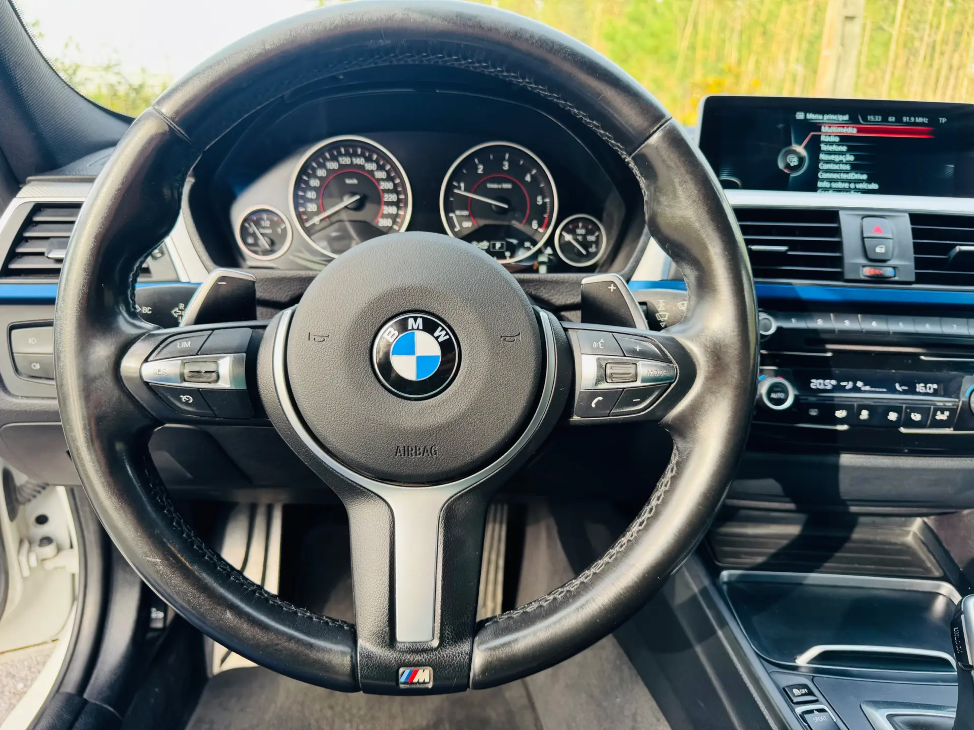 BMW 320 d Pack M Auto 23