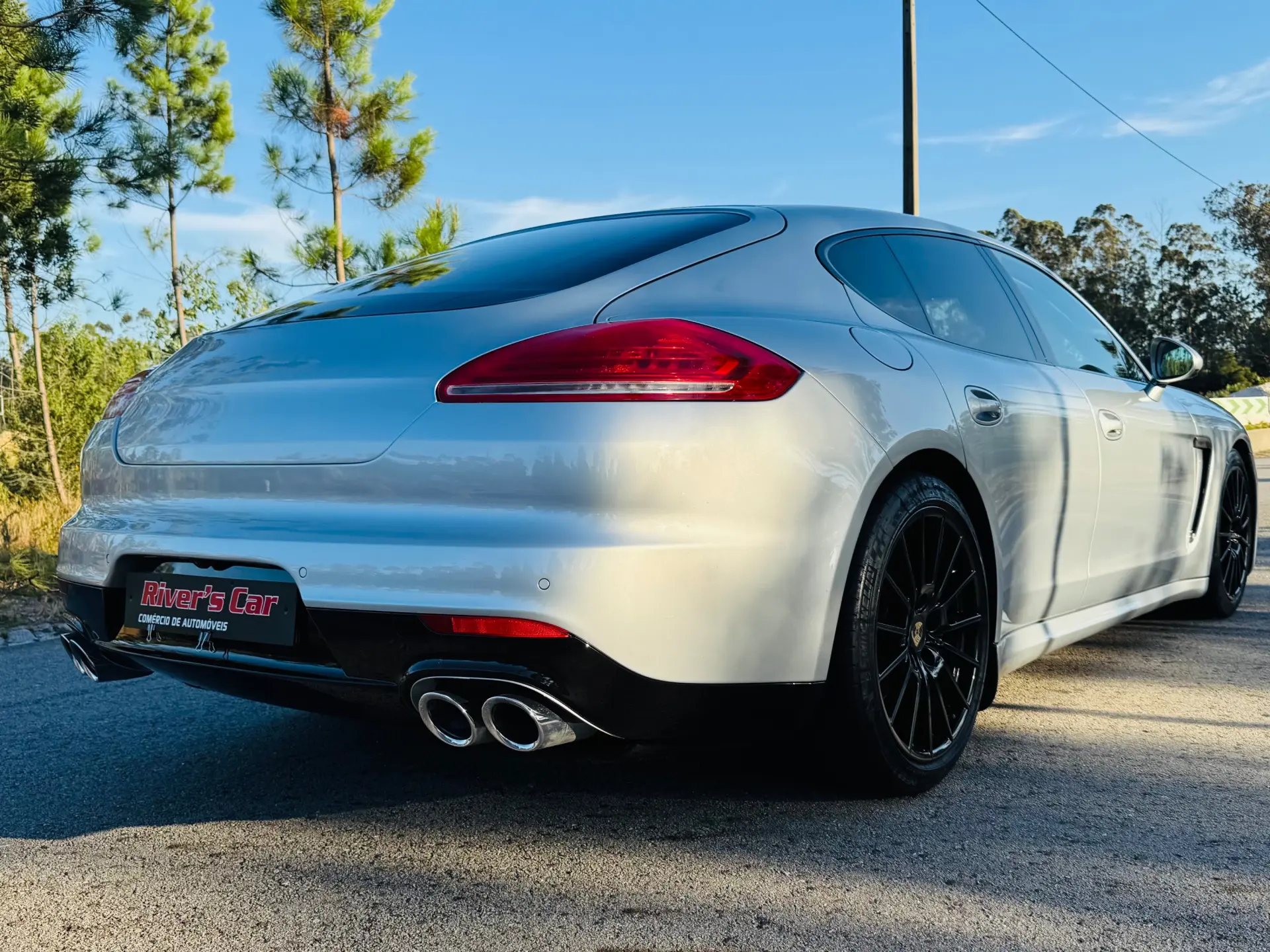 Porsche Panamera Platinum Edition 9