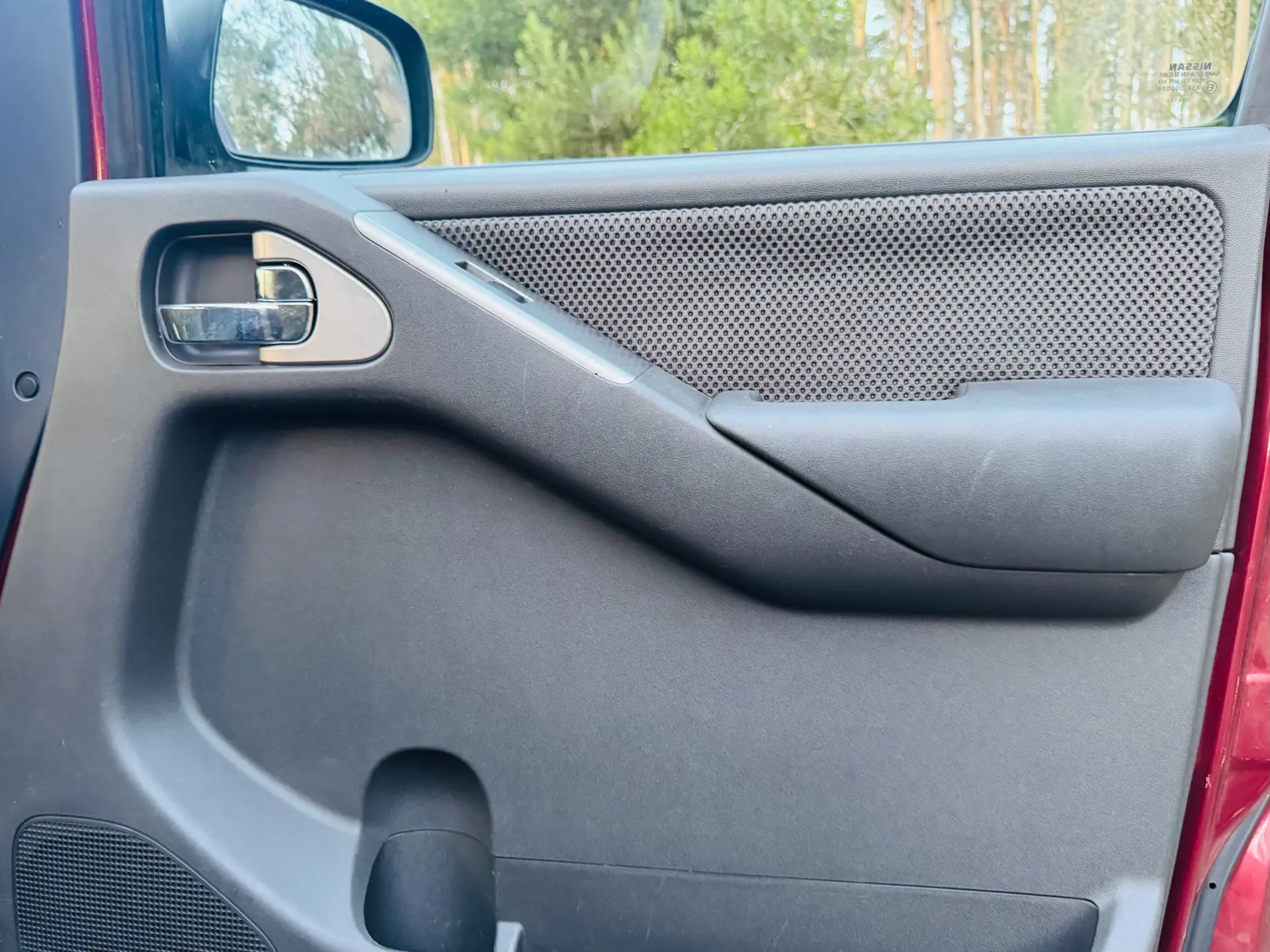 Nissan Navara 2.5 dCi CD SE Eastpak 45