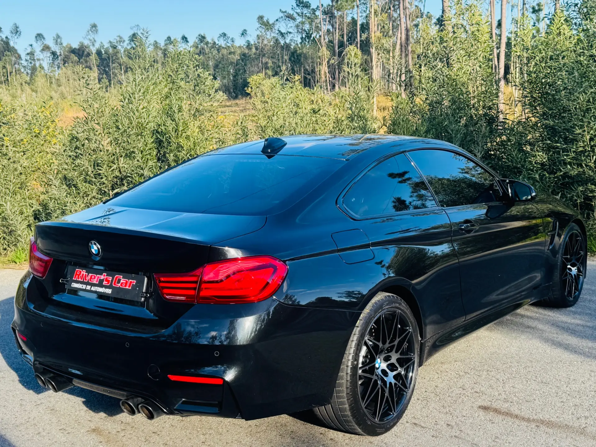 BMW M4 DKG Competition 11