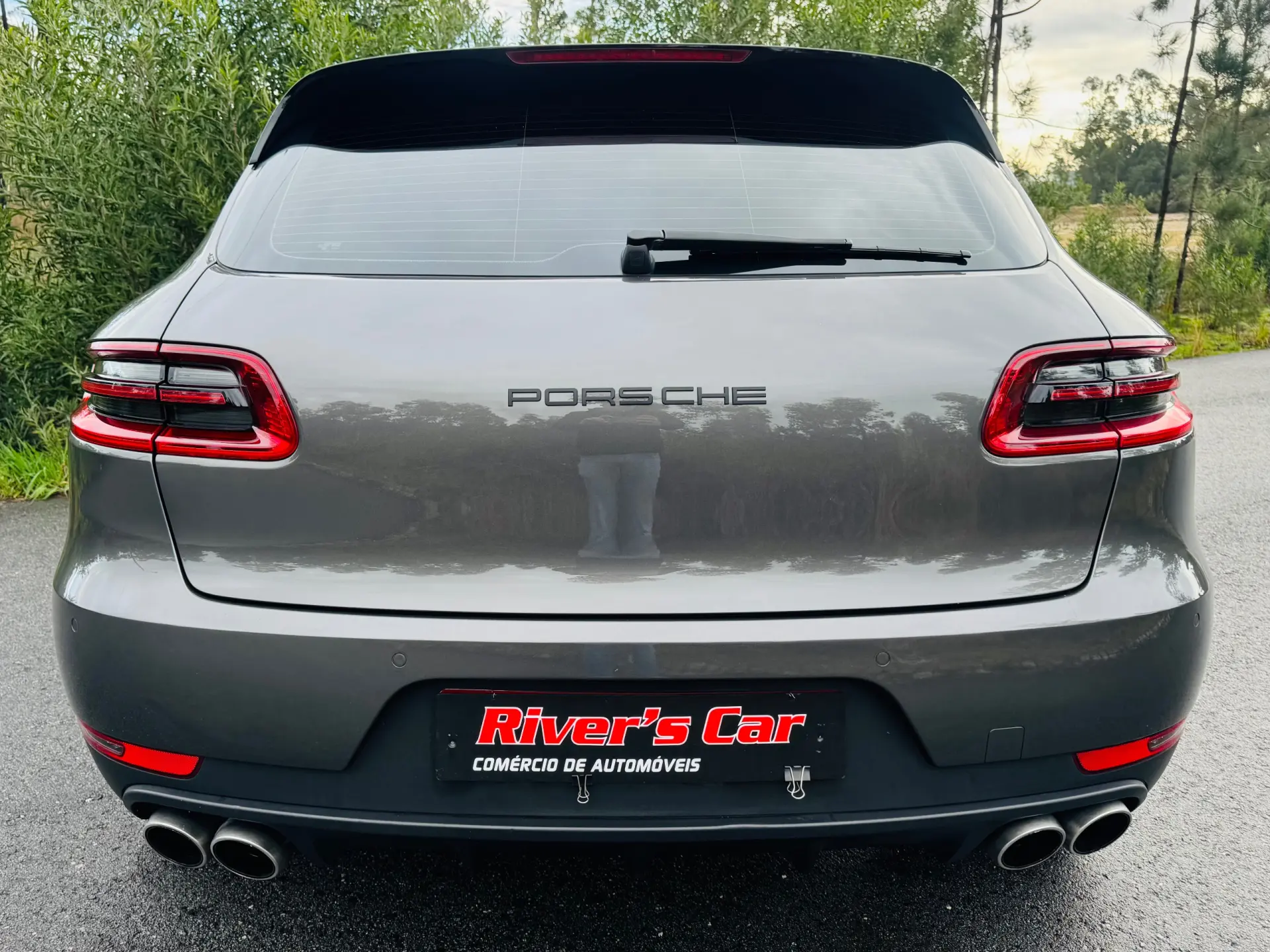 Porsche Macan S 13