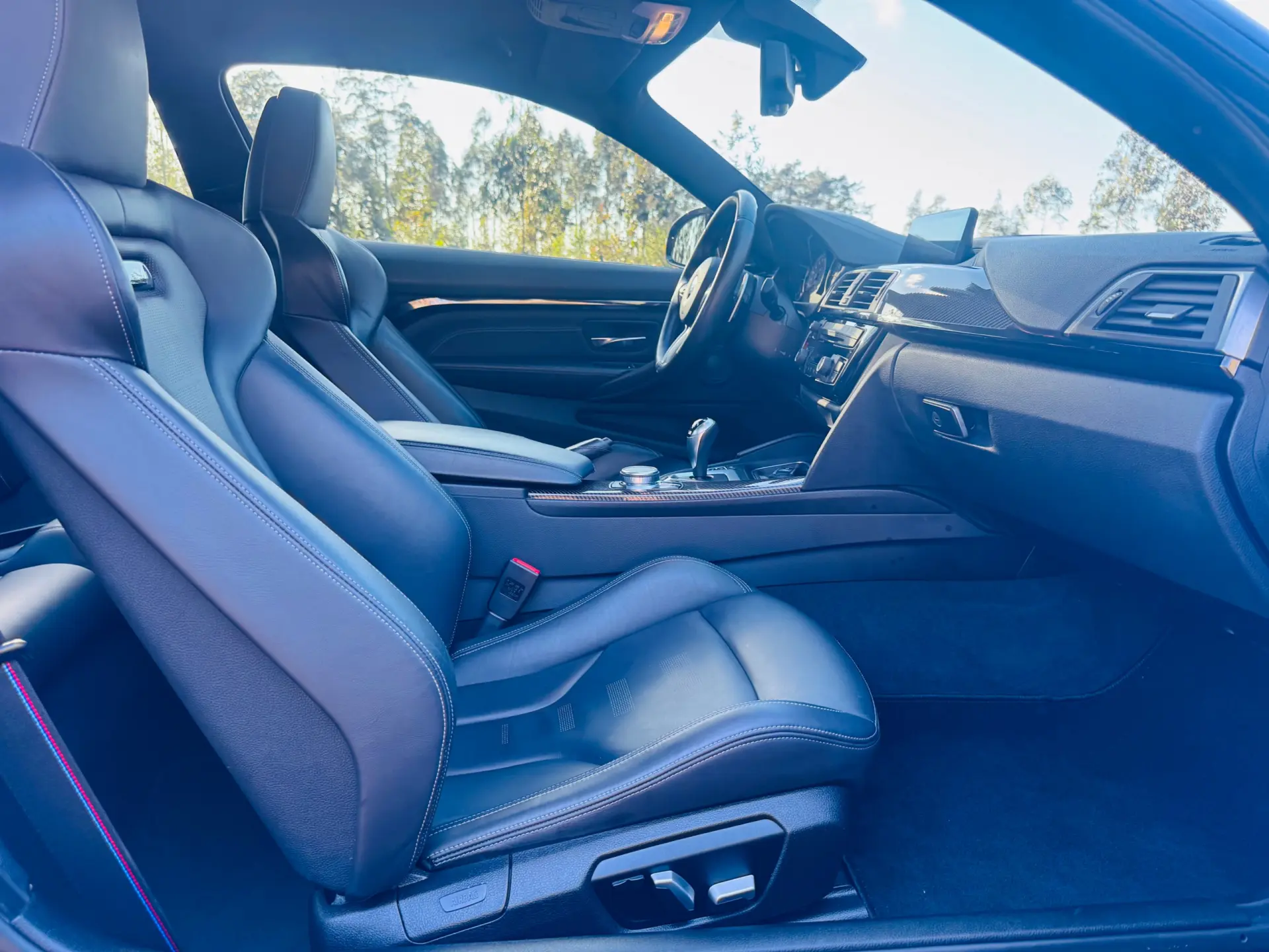 BMW M4 DKG Competition 37