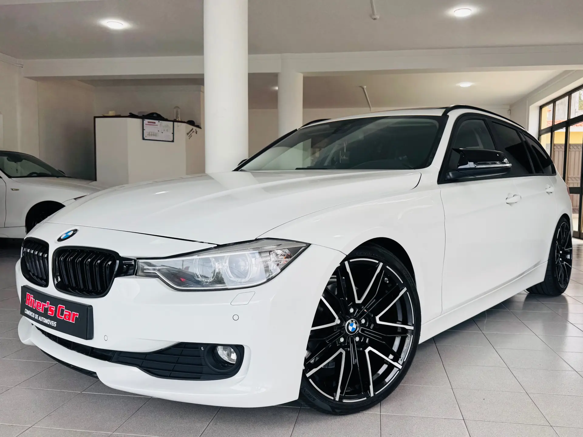 BMW 320 d Sport Line 1