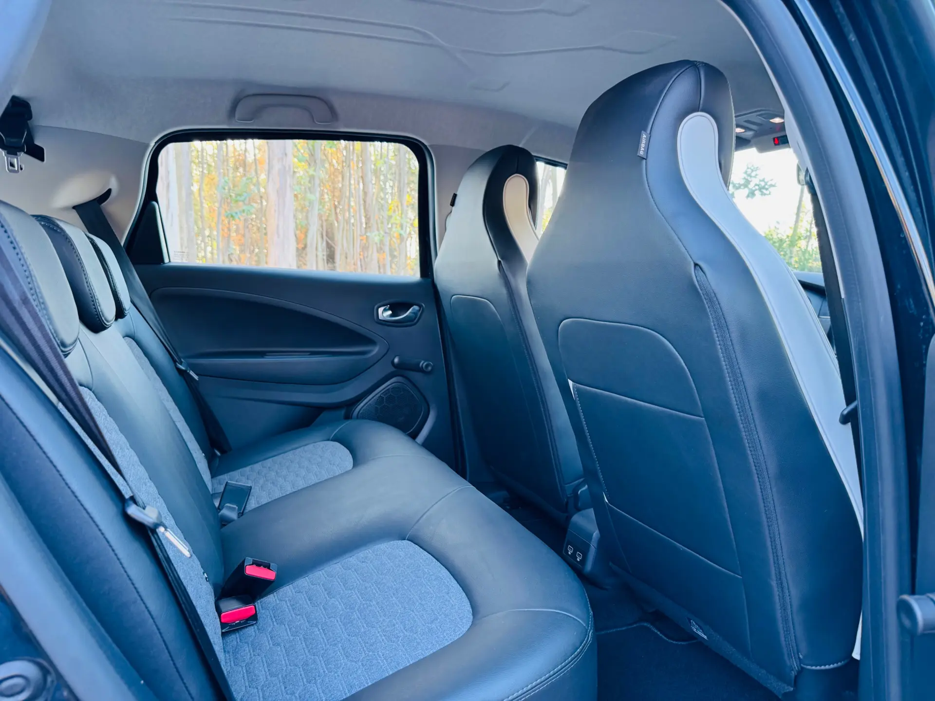 Renault Zoe (c/ Bateria) Zen 50 44