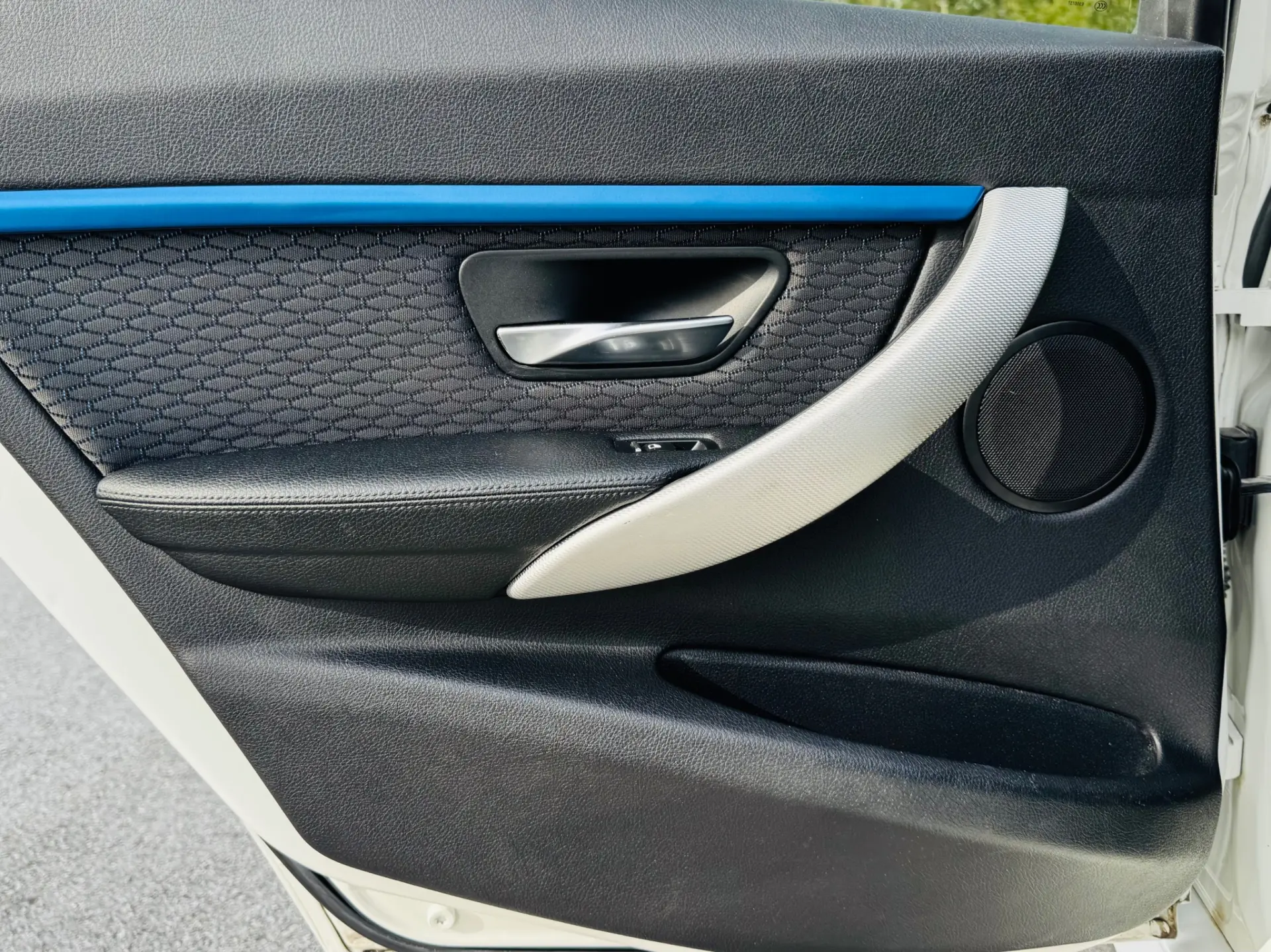 BMW 320 d Pack M Auto 35