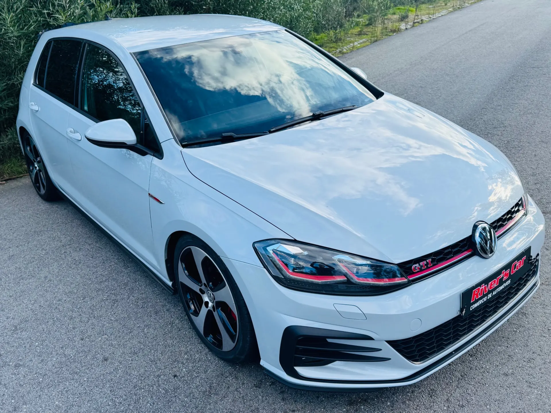 Volkswagen Golf 2.0 TSi GTi DSG Performance 9