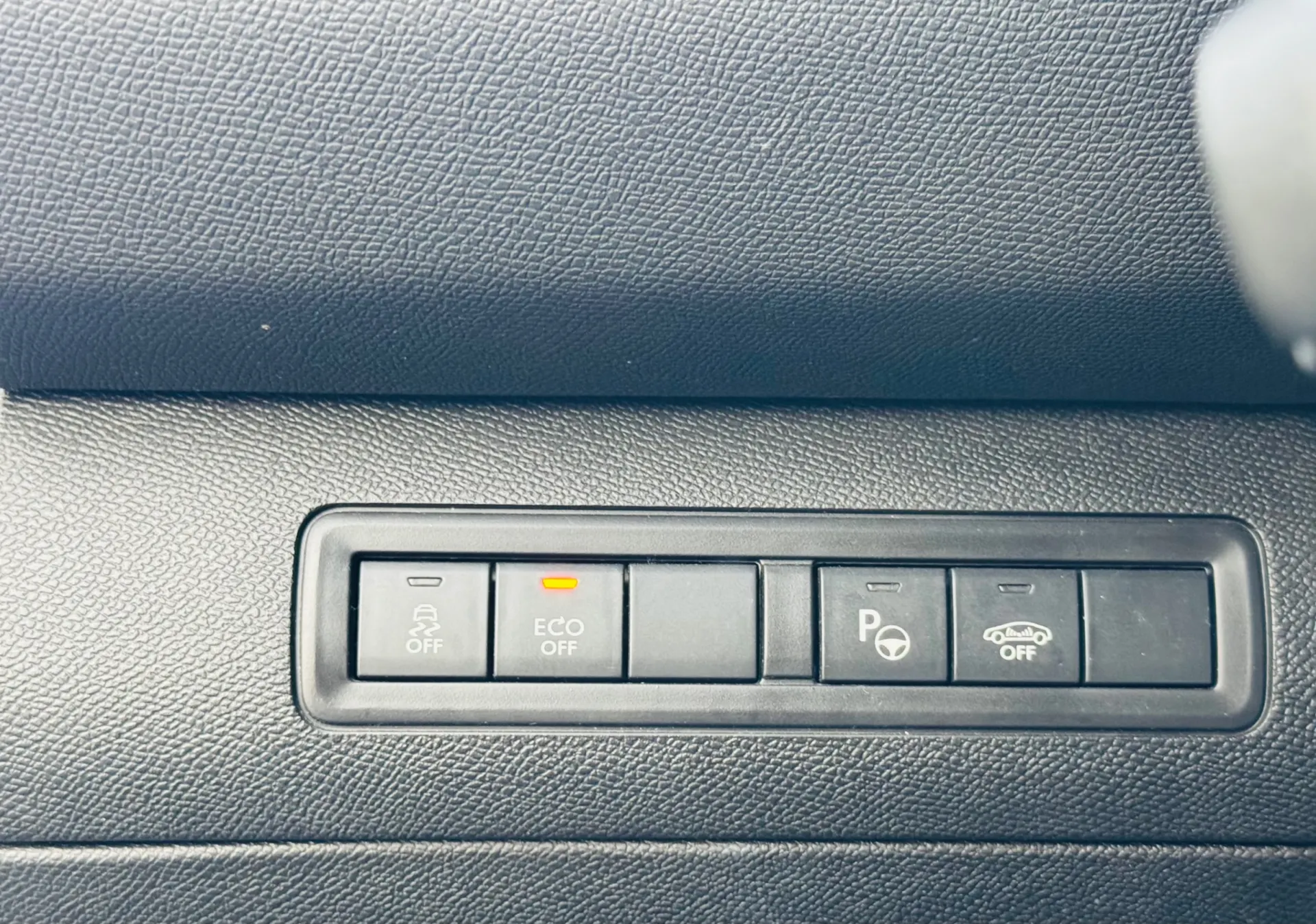 Peugeot 308 SW 1.6 BlueHDi Allure J17 21