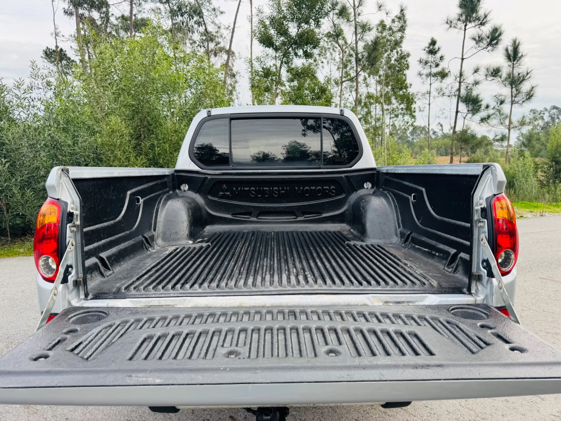 Mitsubishi L200 2.5 DI-D CD Invite AC CC 4WD 16