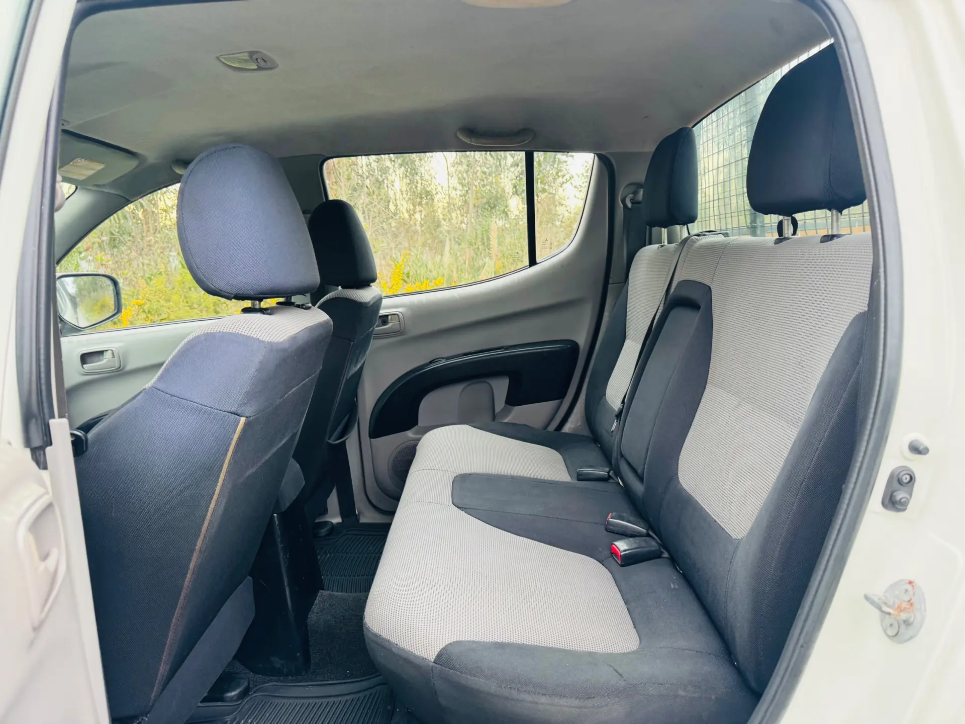 Mitsubishi L200 2.5 DI-D CD Intense AC/JLL 28