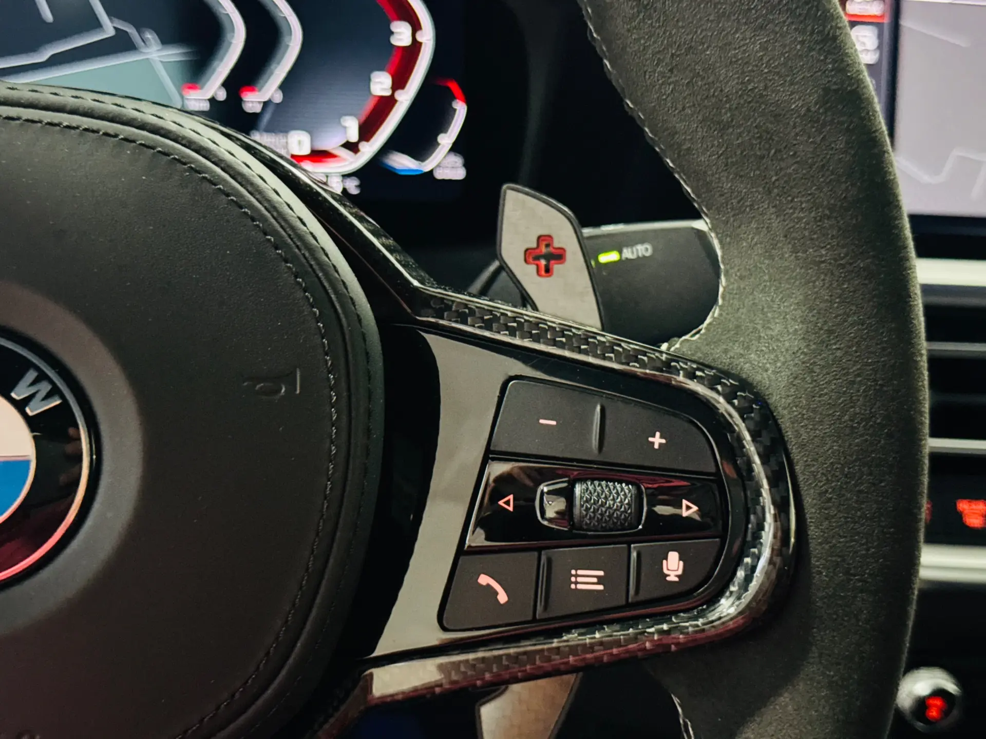 BMW M240i xDrive Auto 23