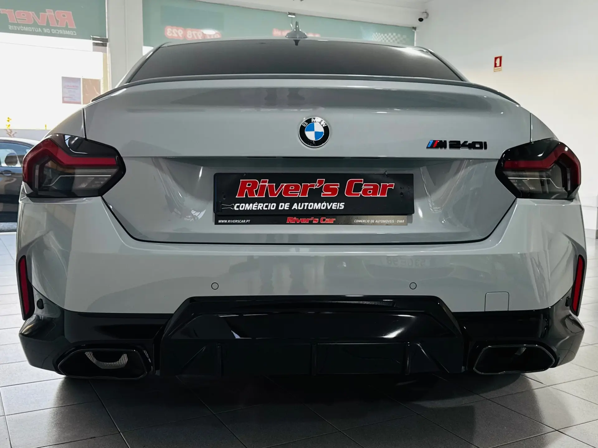 BMW M240i xDrive Auto 11