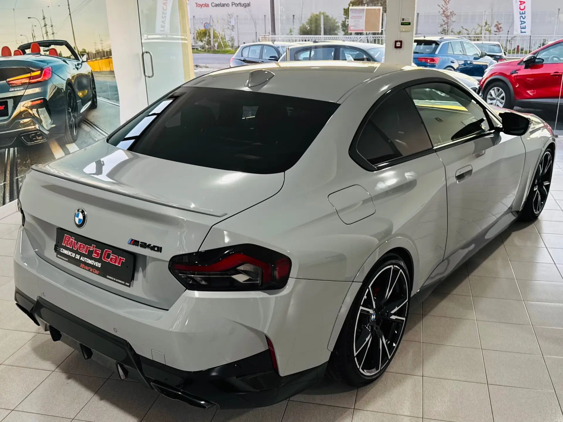 BMW M240i xDrive Auto 14