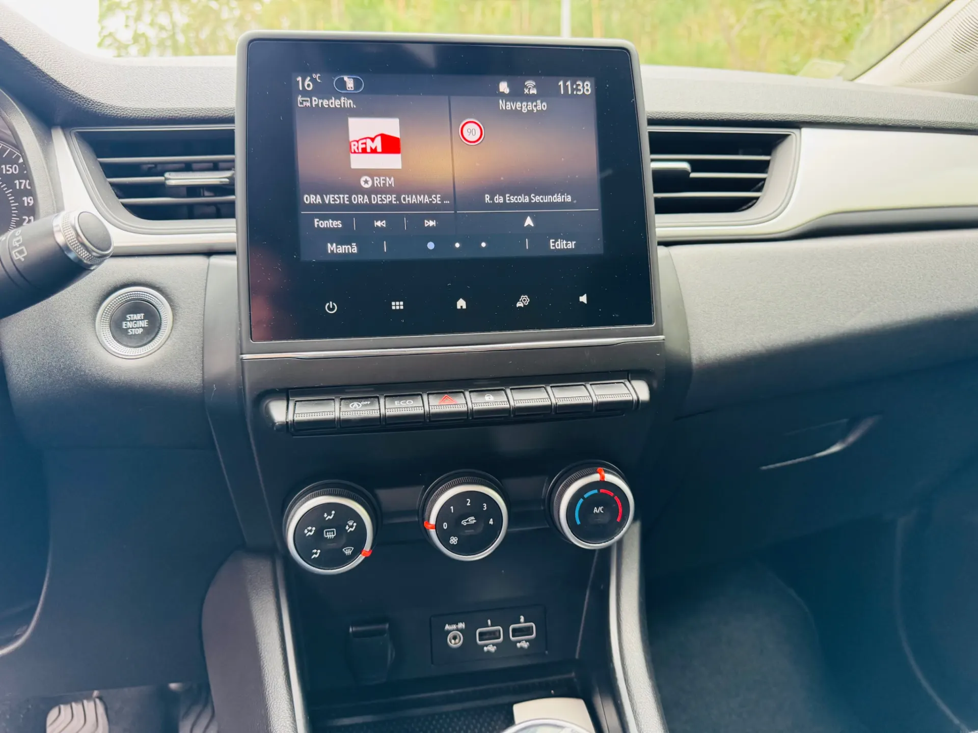 Renault Captur 1.0 TCe Intens Bi-Fuel 34