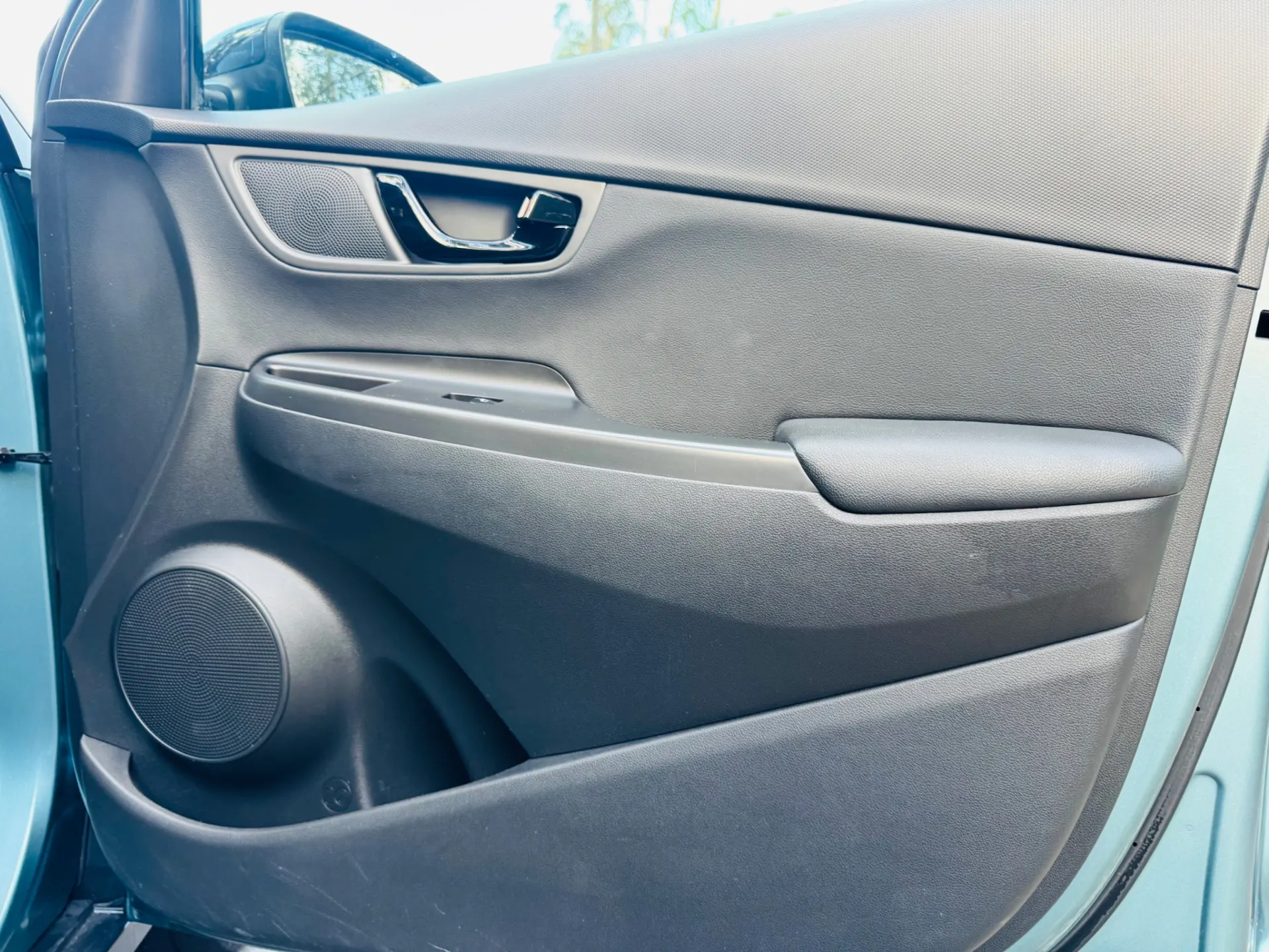 Hyundai Kauai 1.0 T-GDi Premium Pele/Tec.Vermelho 36