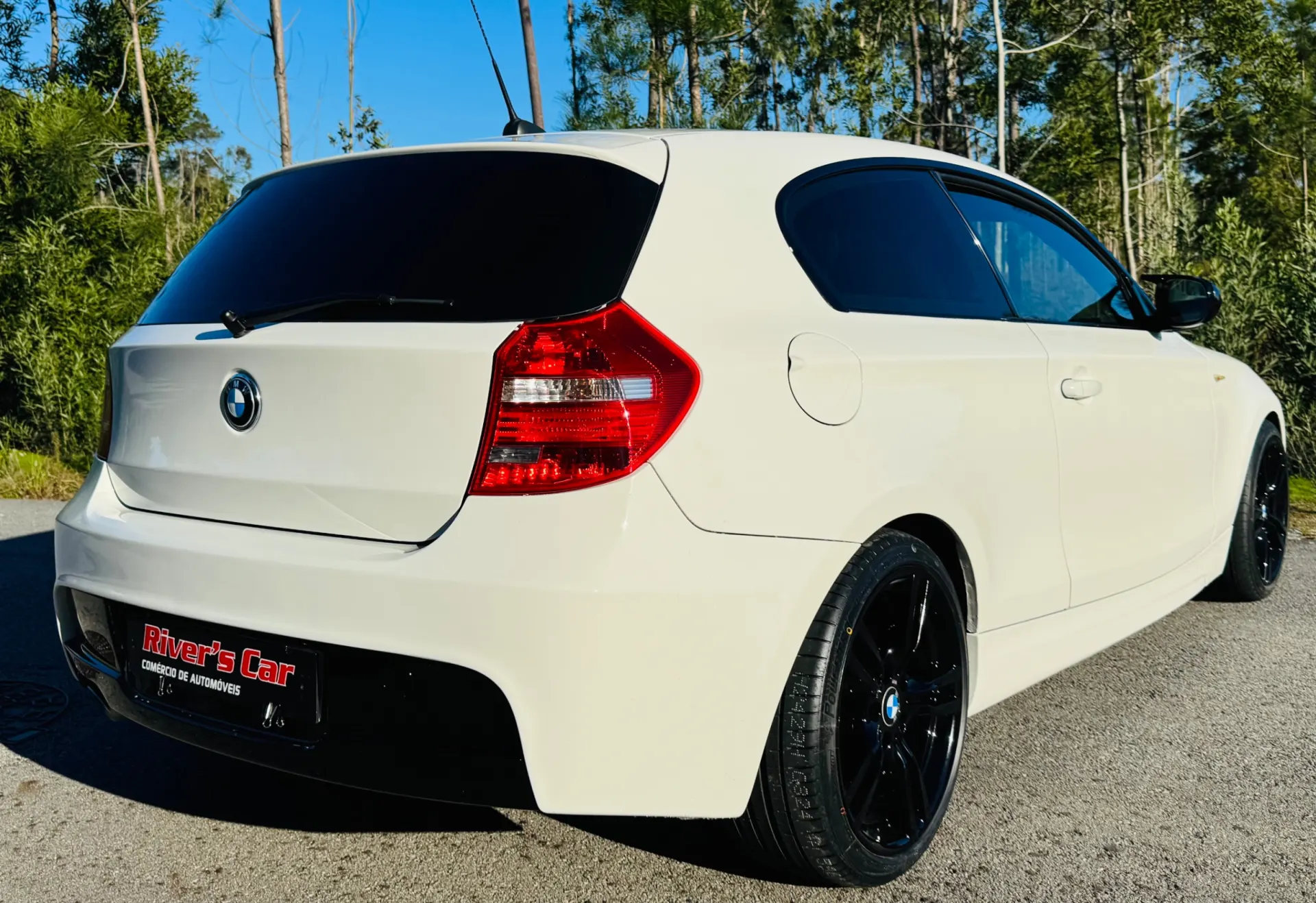 BMW 118 d Pack M 9