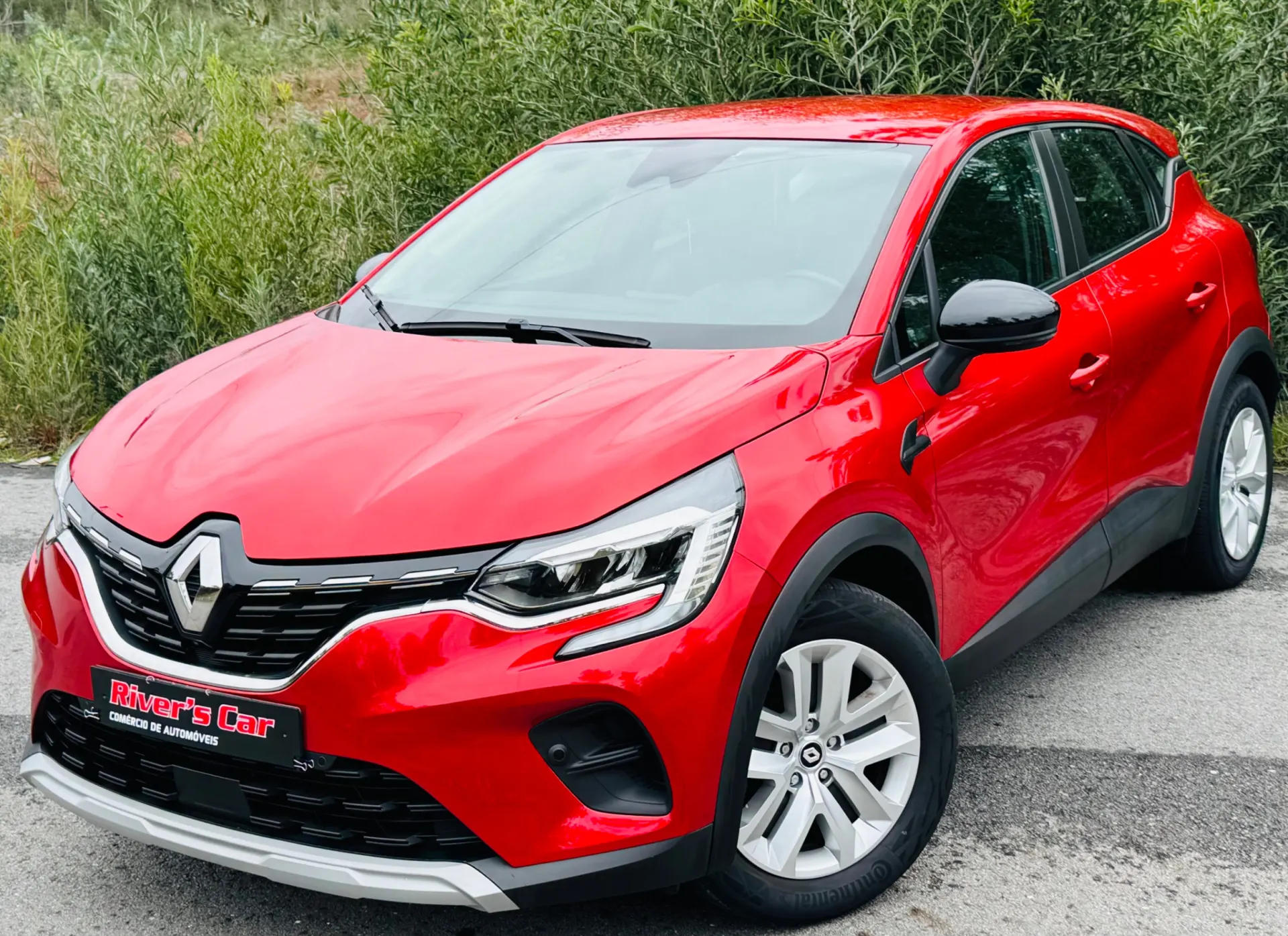 Renault Captur 1.0 TCe Intens Bi-Fuel 2