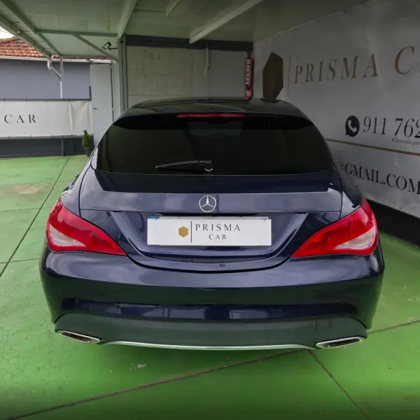 Mercedes-Benz CLA 180 d Shooting Brake 10