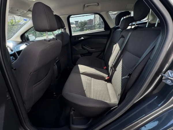 Ford Focus SW 1.5 TDCi Titanium 14