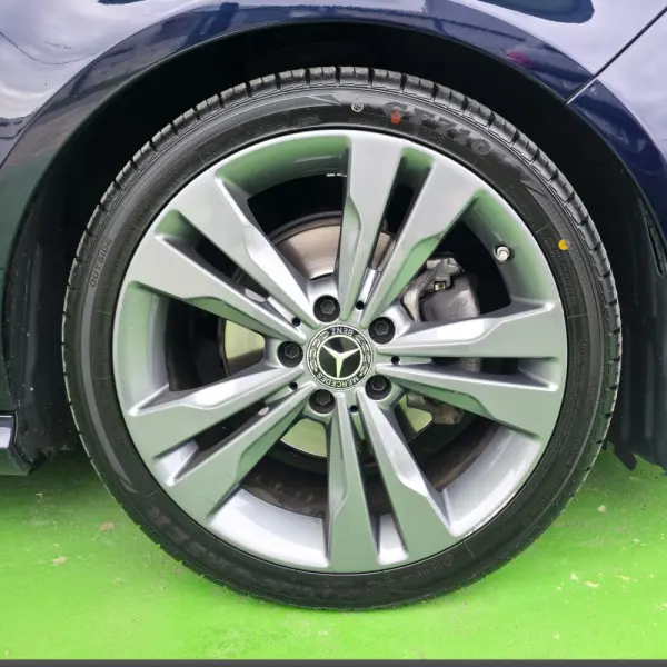 Mercedes-Benz CLA 180 d Shooting Brake 8