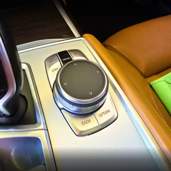BMW 740 Ld xDrive Auto 34