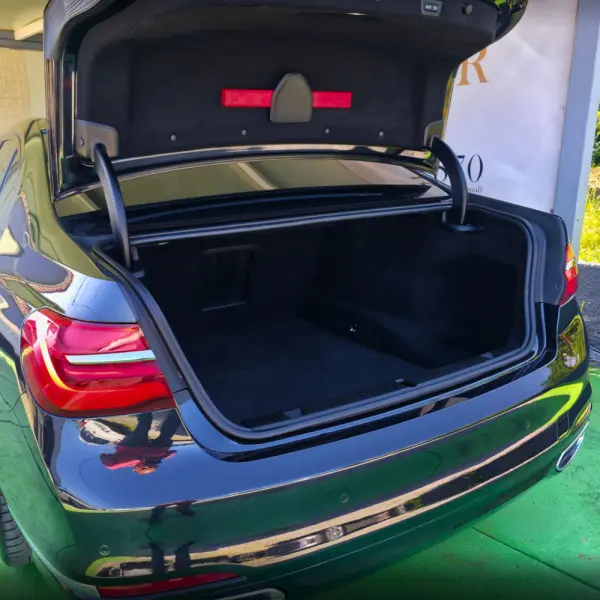 BMW 740 Ld xDrive Auto 12