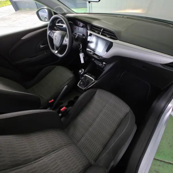 Opel Corsa 1.2 Elegance 8